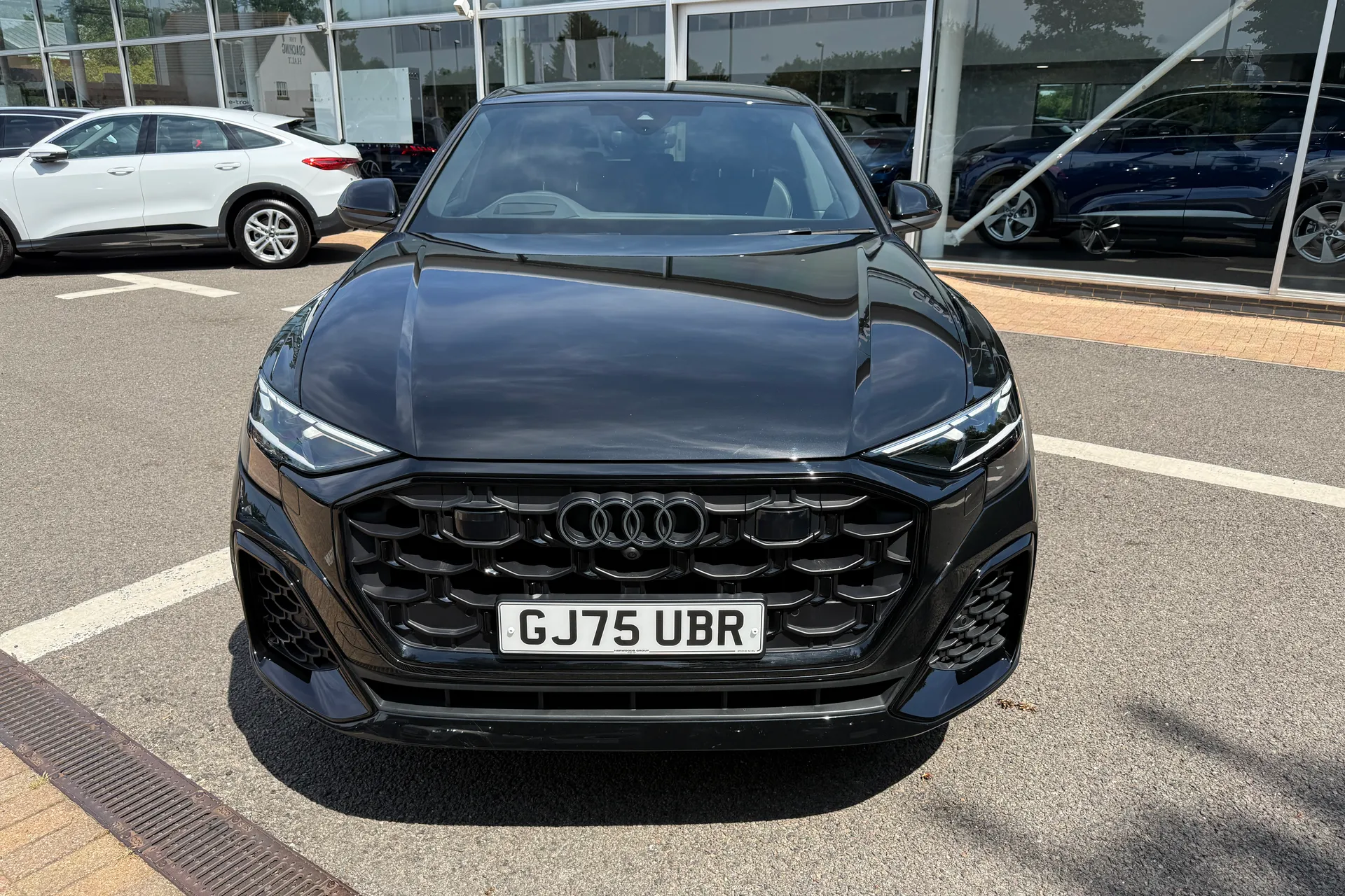 Audi Q8 thumbnail image number 60