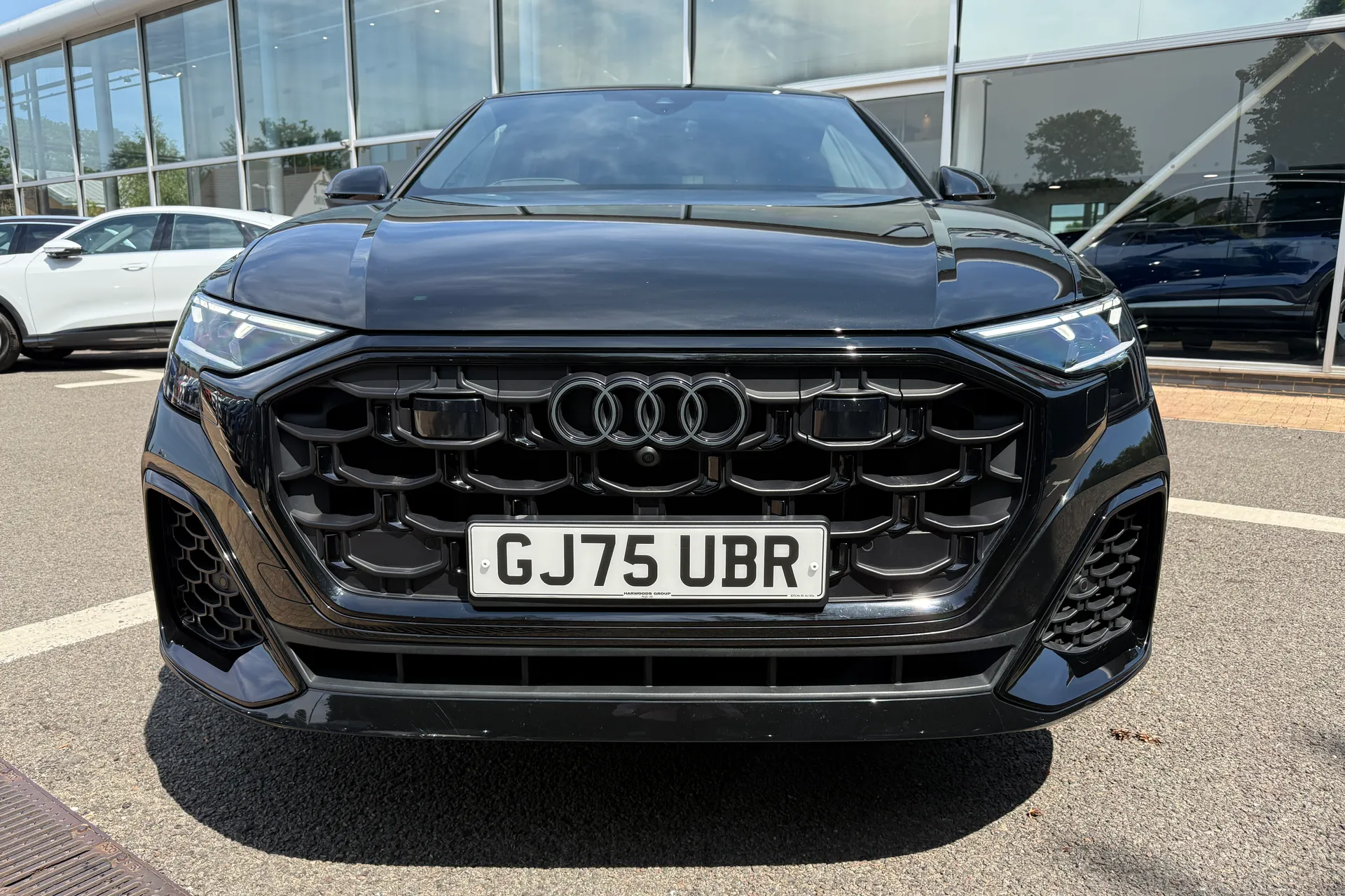 Audi Q8 thumbnail image number 59