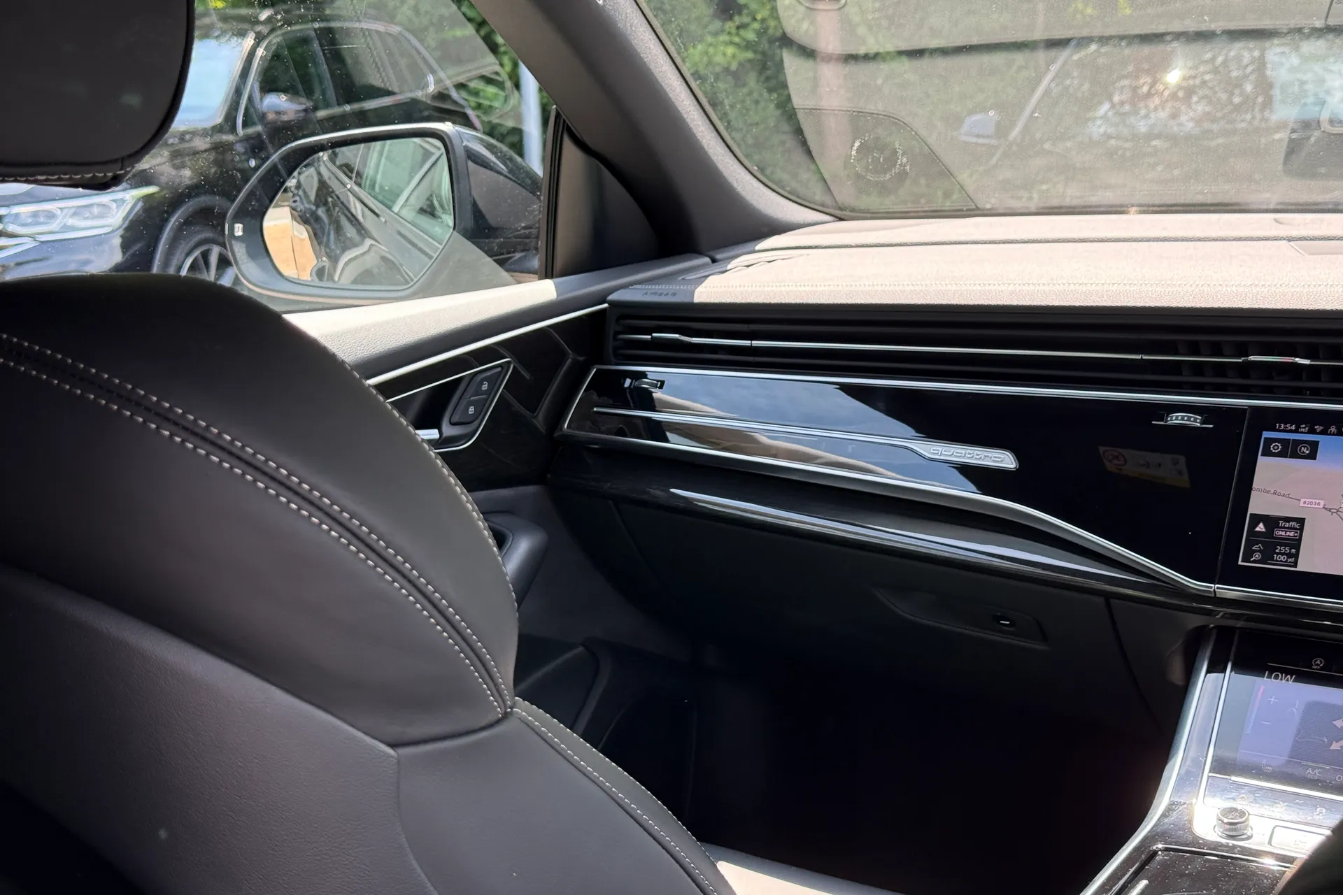 Audi Q8 thumbnail image number 39