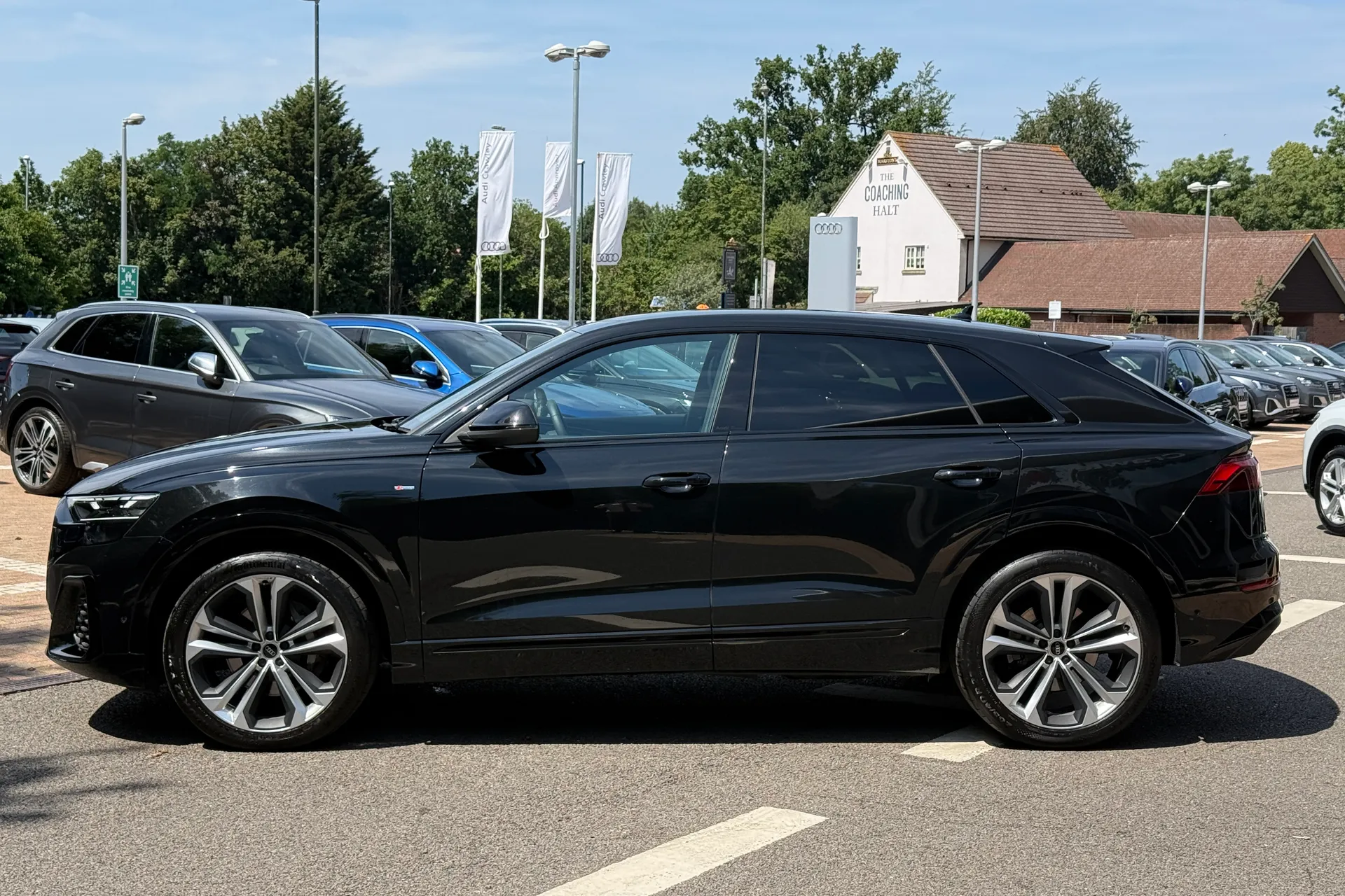 Audi Q8 thumbnail image number 50