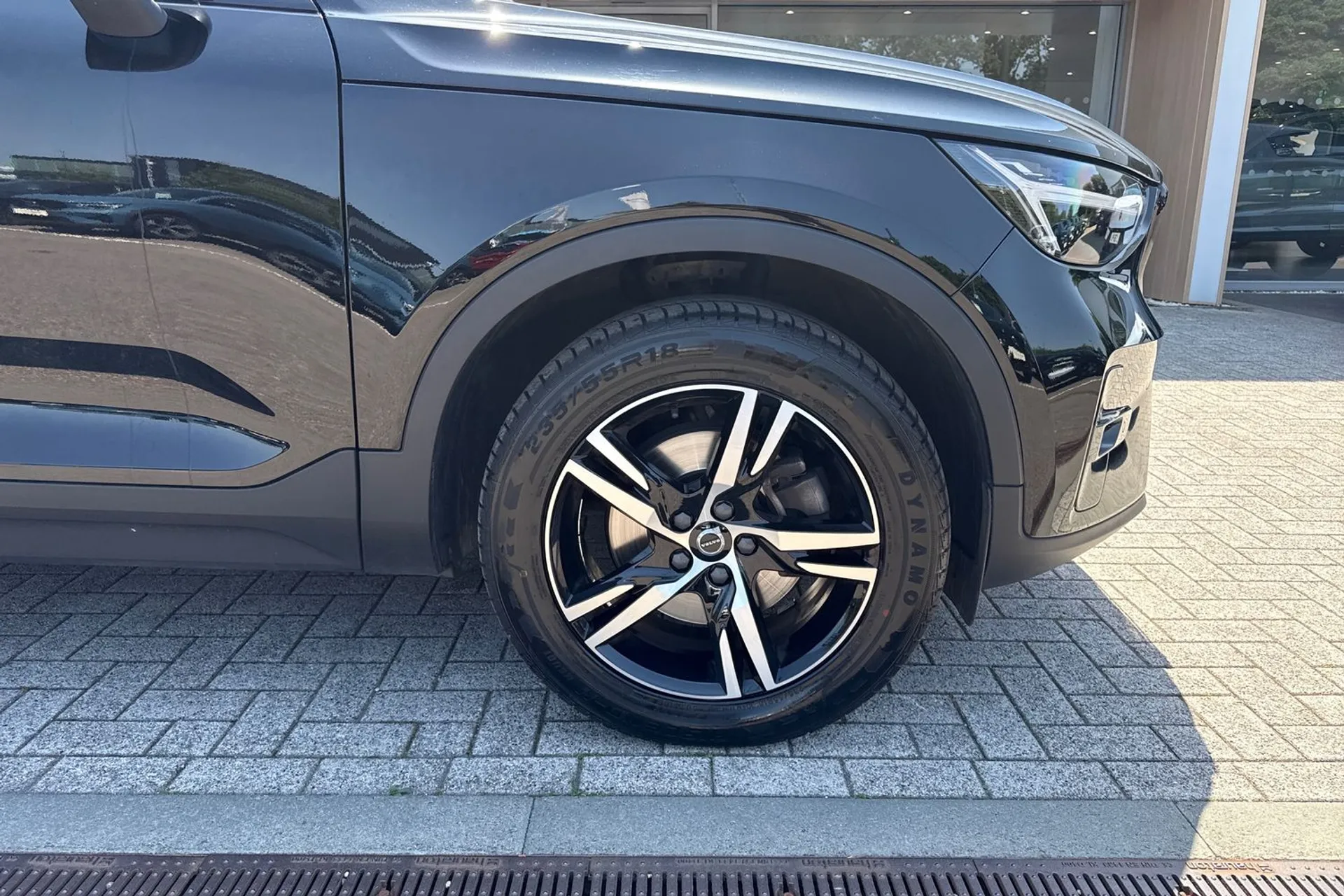 Volvo XC40 thumbnail image number 14