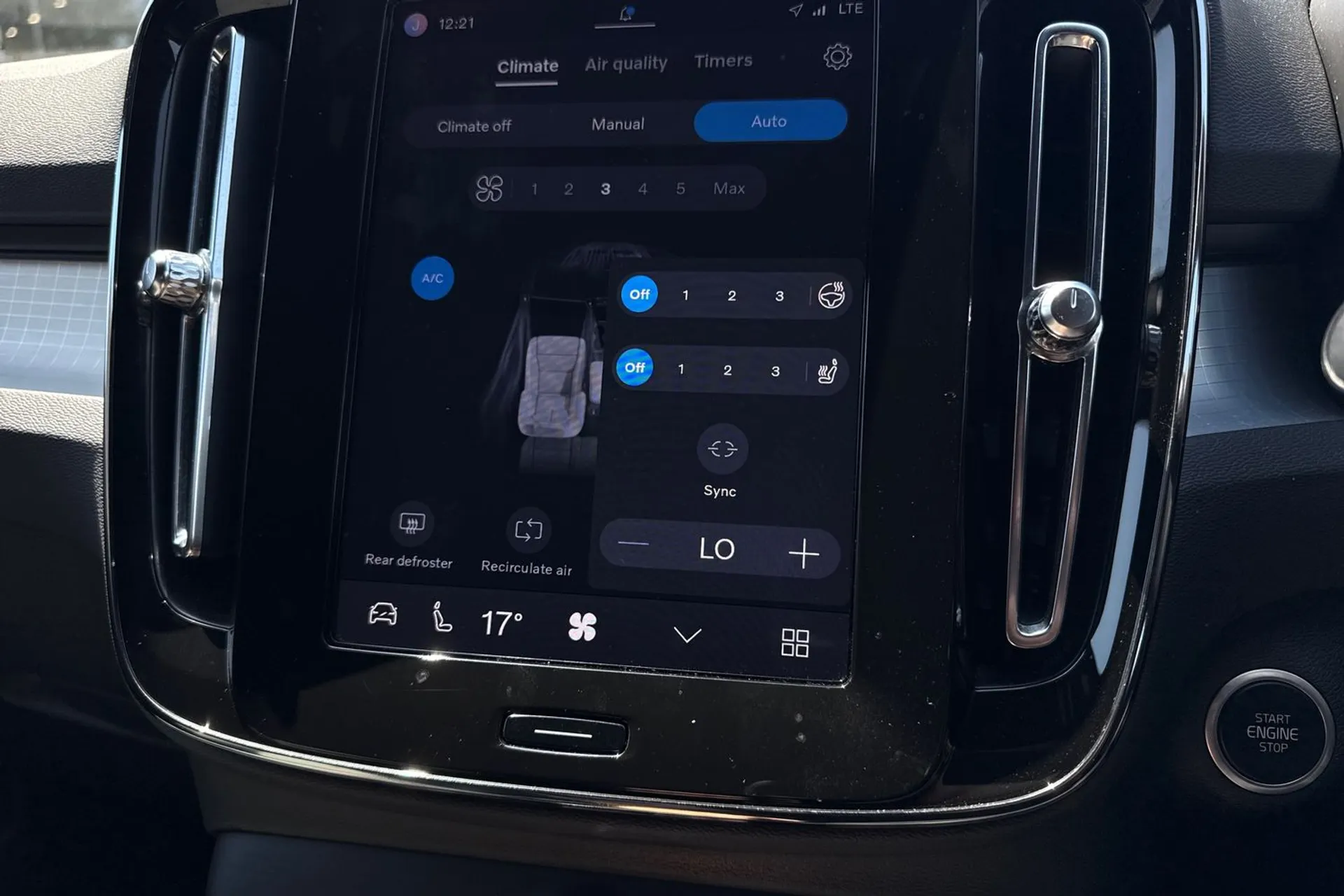 Volvo XC40 thumbnail image number 39