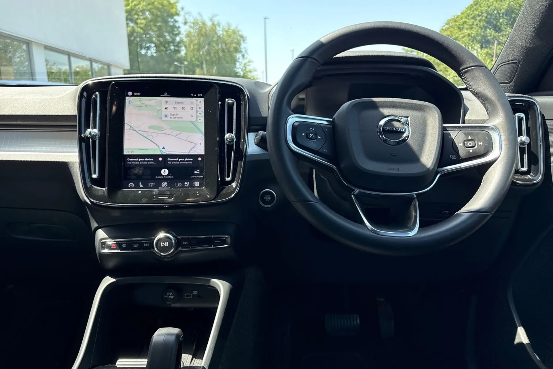 Volvo XC40 thumbnail image number 34