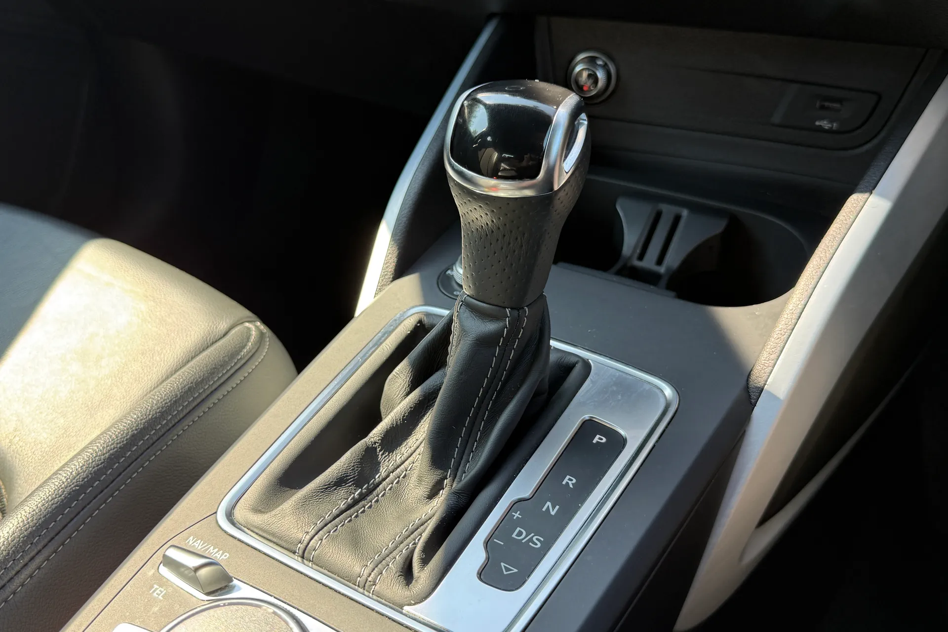Audi Q2 thumbnail image number 19