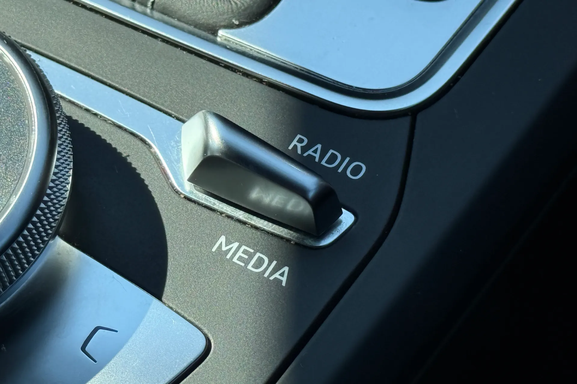 Audi Q2 thumbnail image number 23