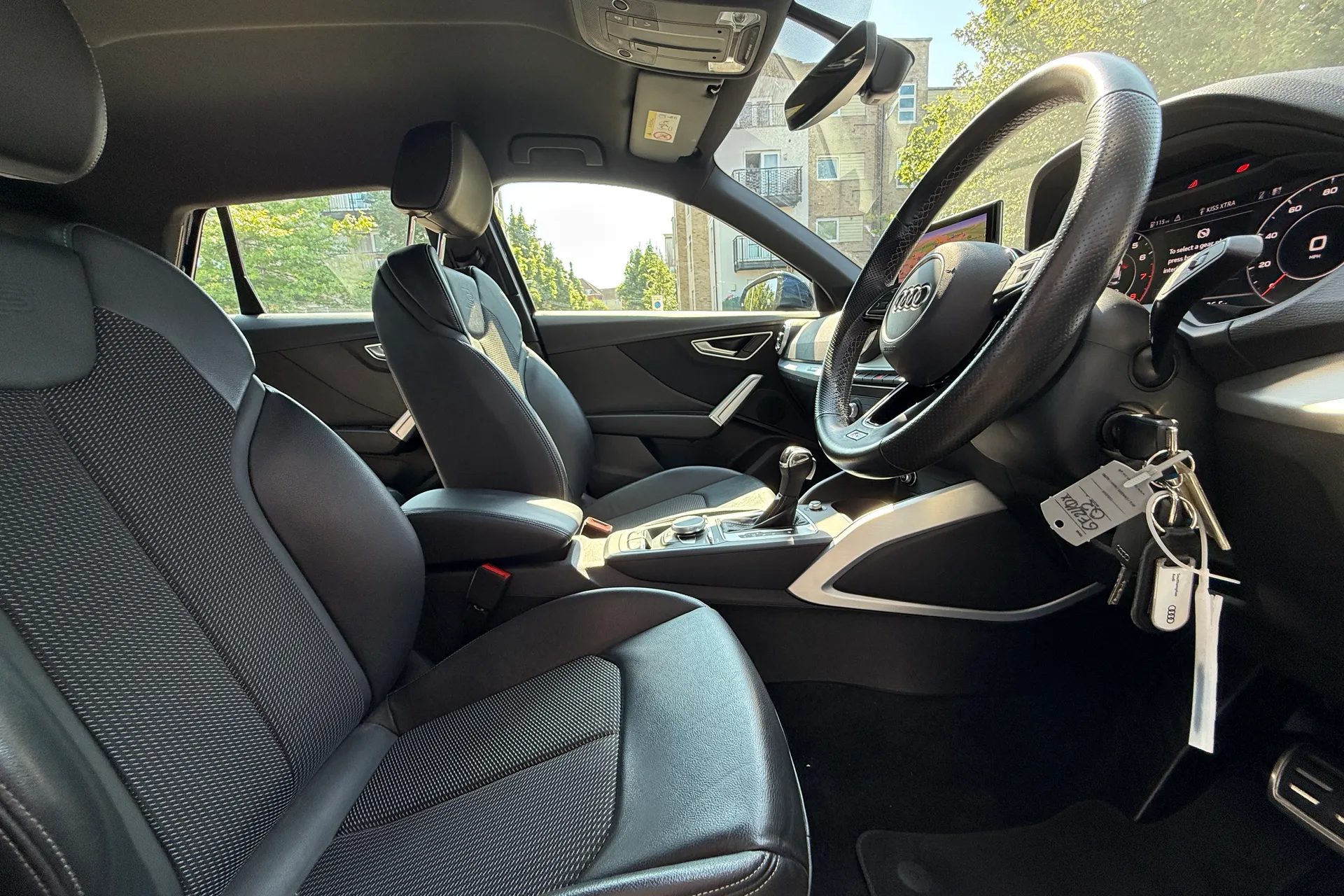 Audi Q2 thumbnail image number 30