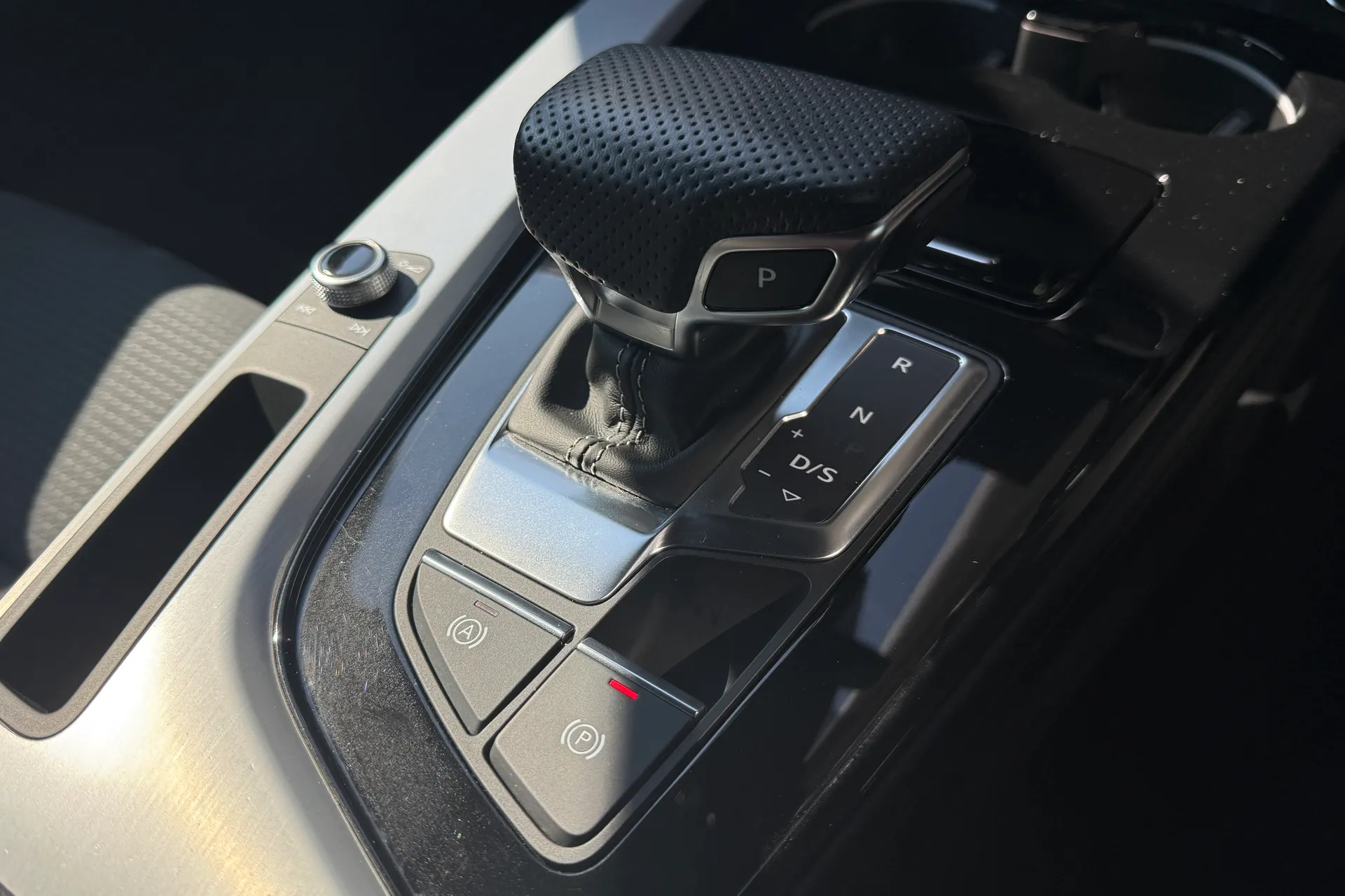 Audi A5 thumbnail image number 28