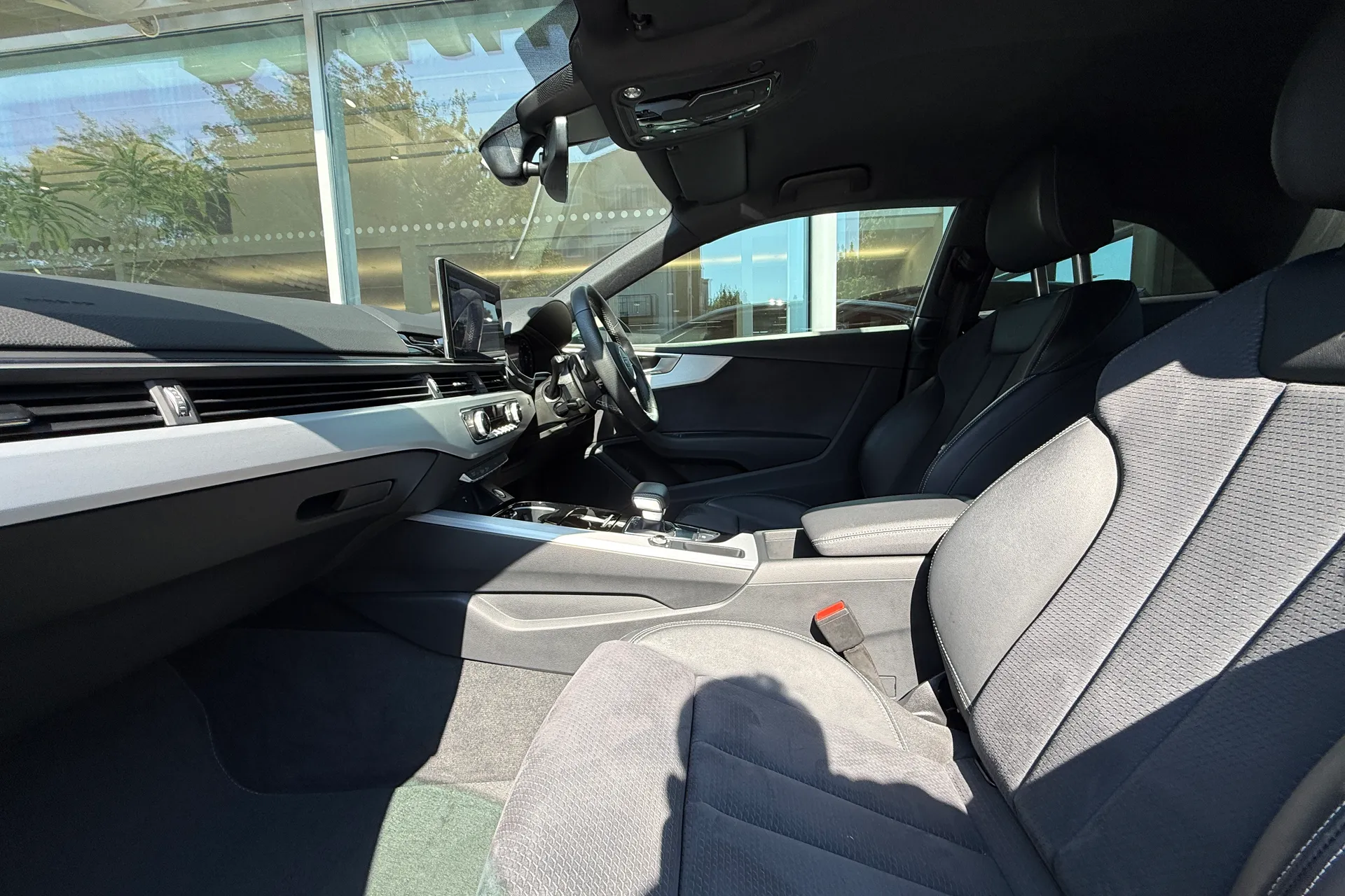 Audi A5 thumbnail image number 46