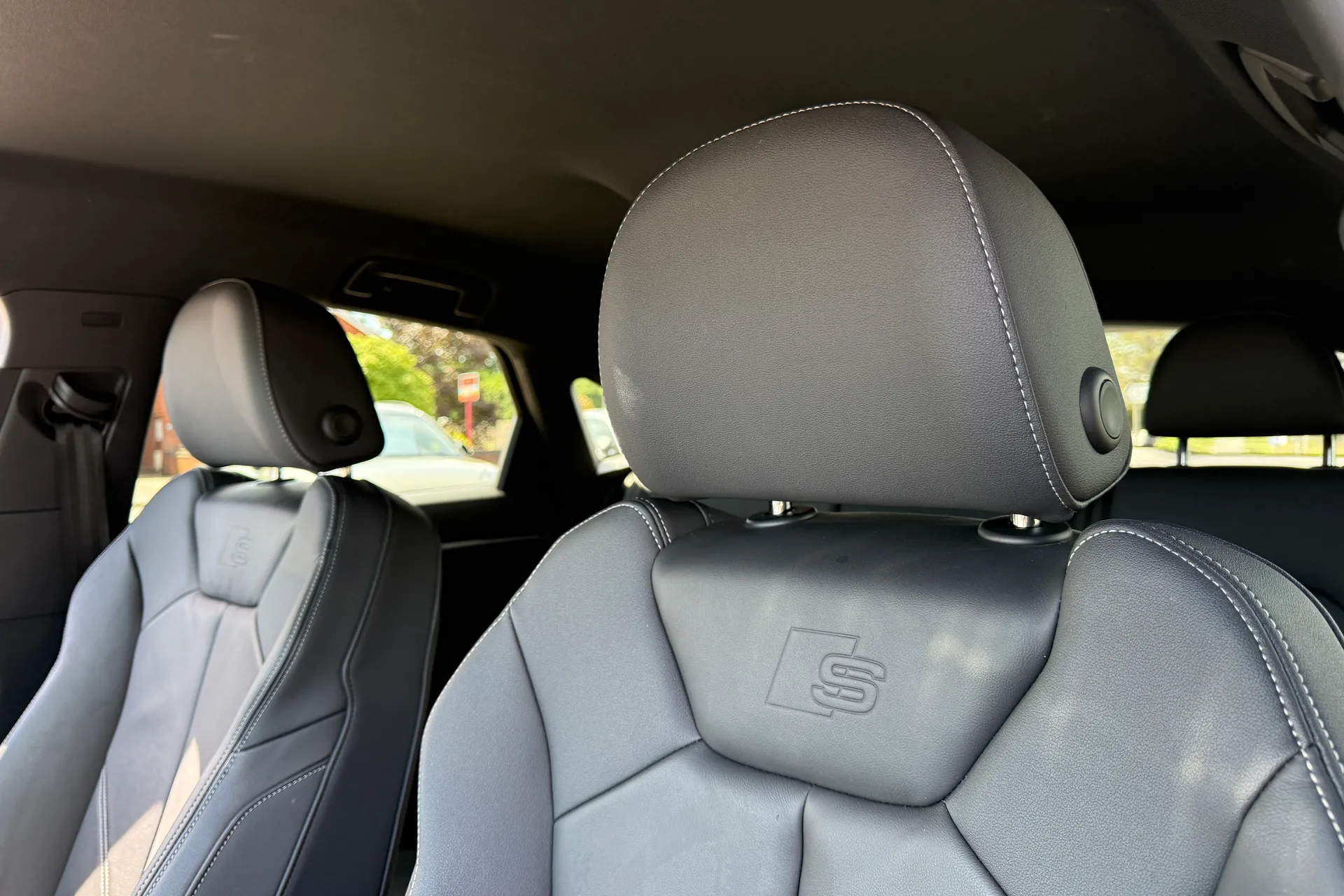Audi Q3 thumbnail image number 33