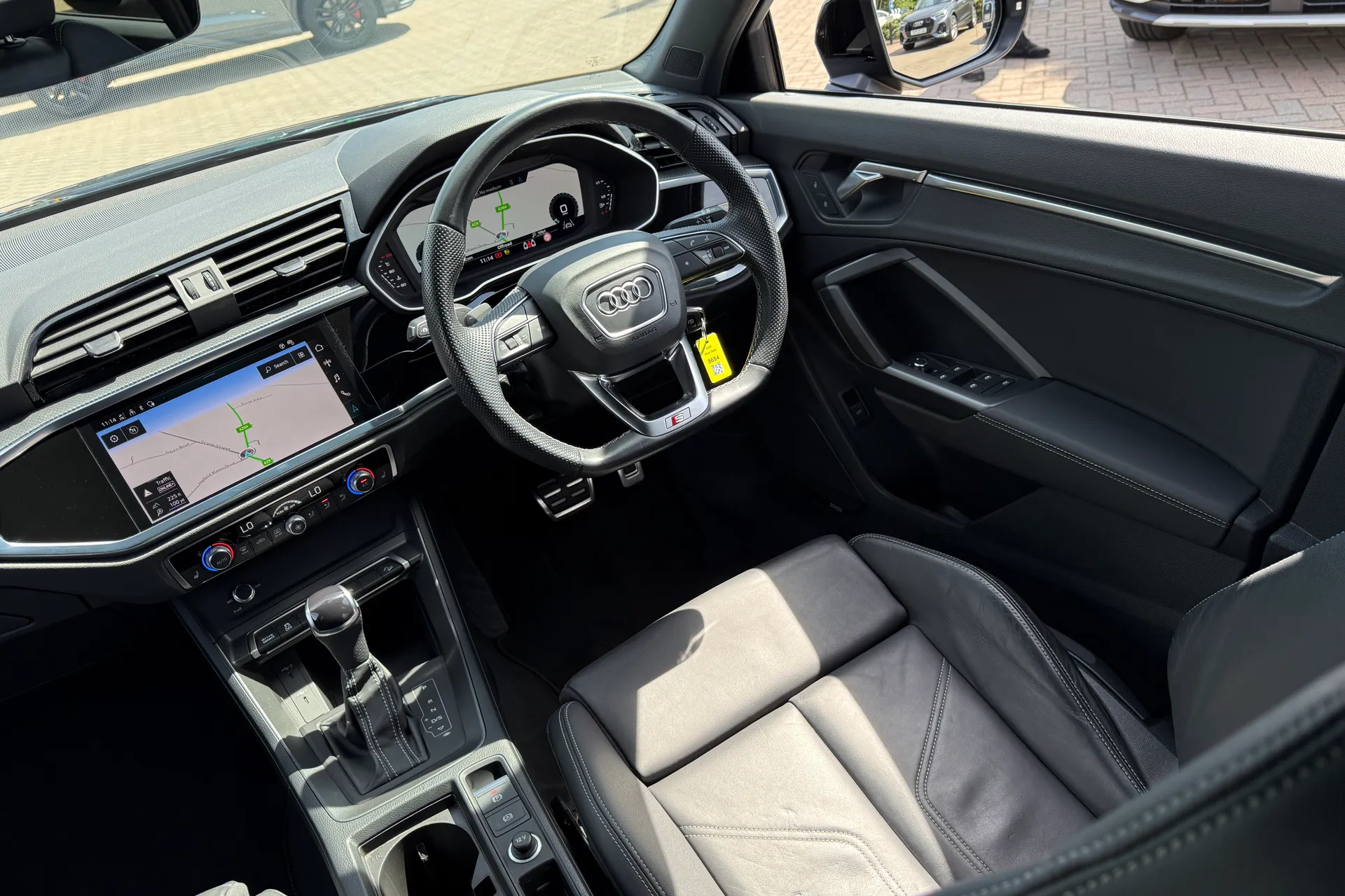 Audi Q3 thumbnail image number 44