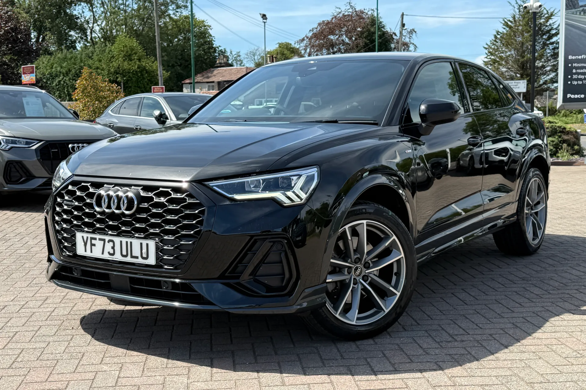 Audi Q3 thumbnail image number 28