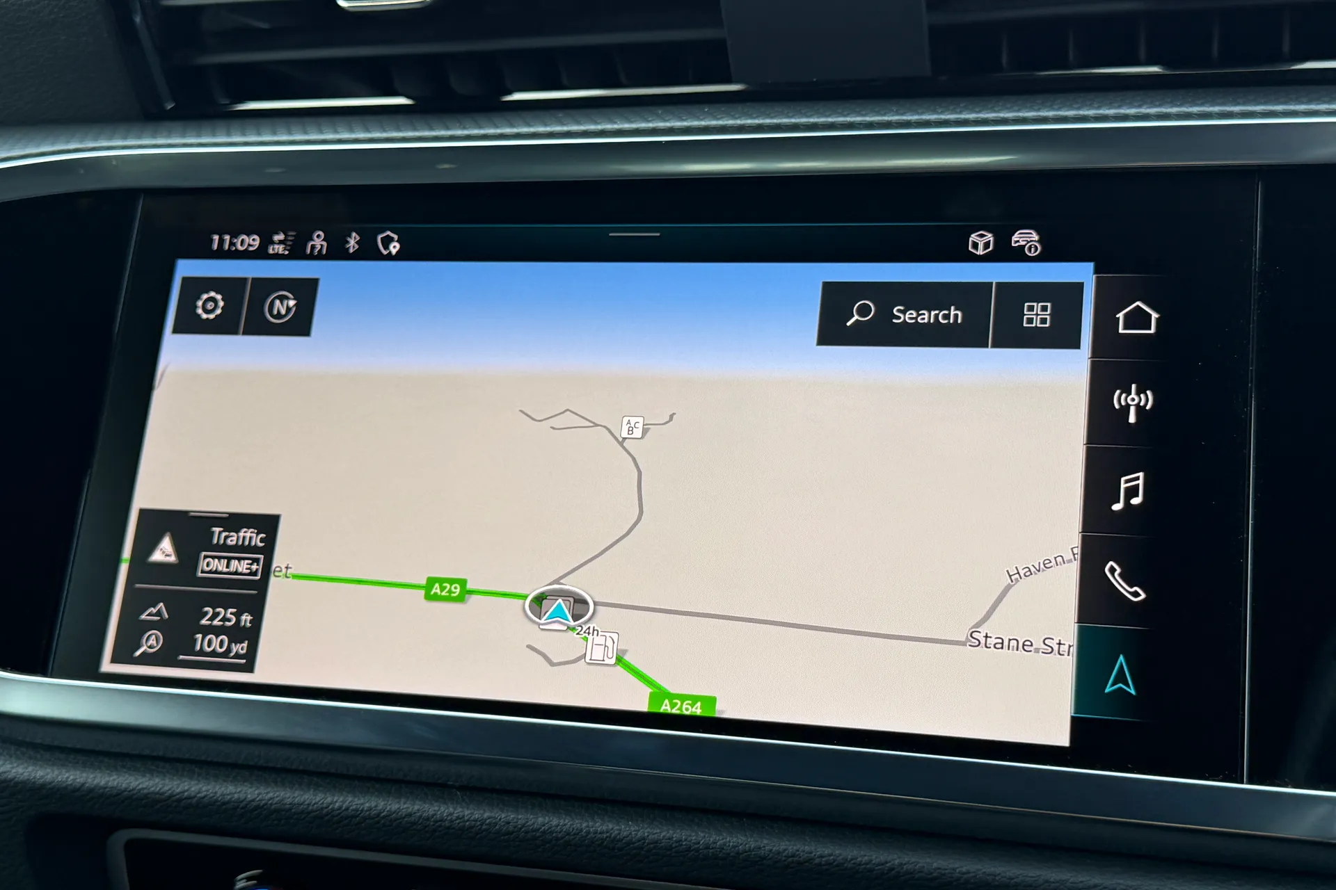 Audi Q3 thumbnail image number 5