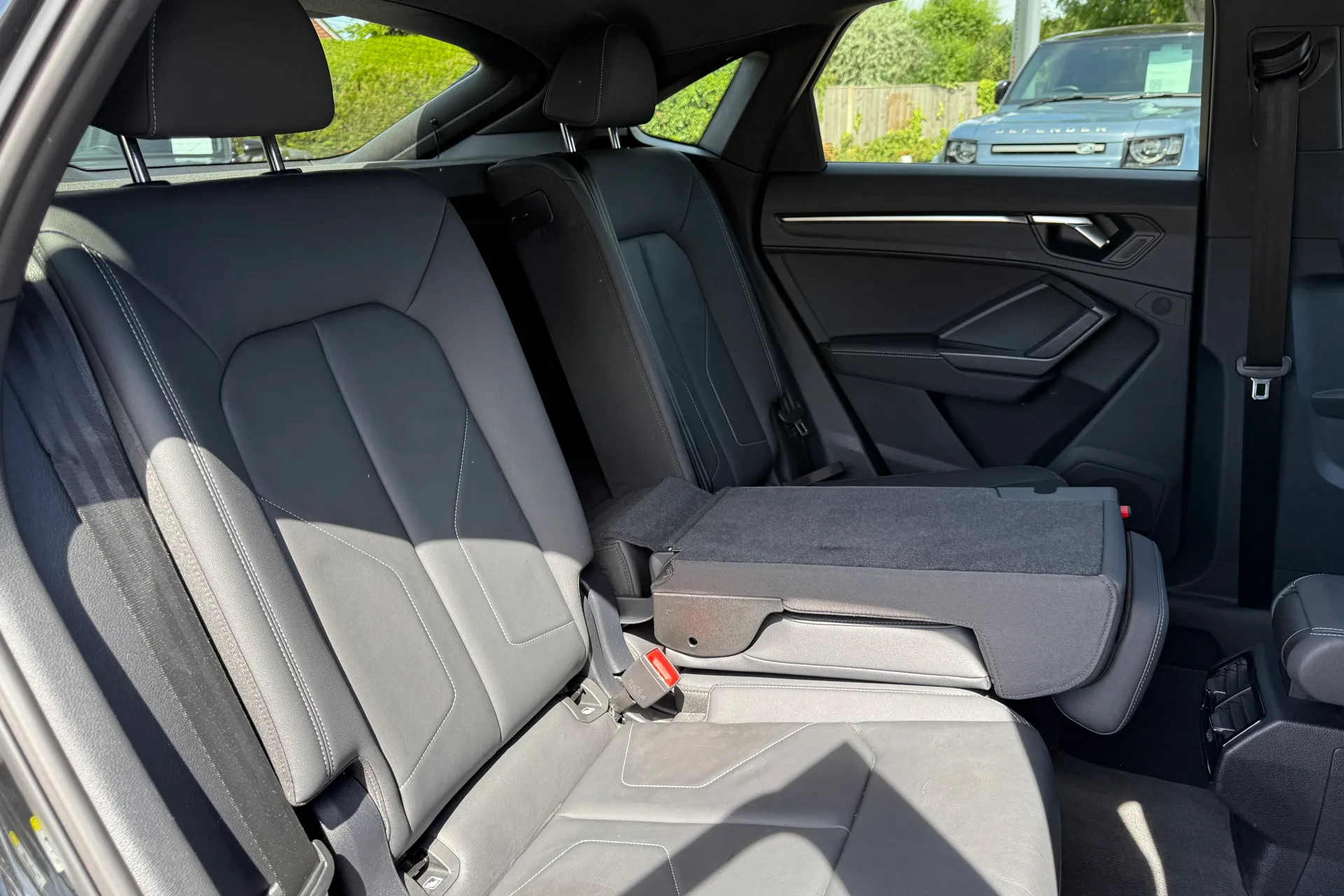 Audi Q3 thumbnail image number 49