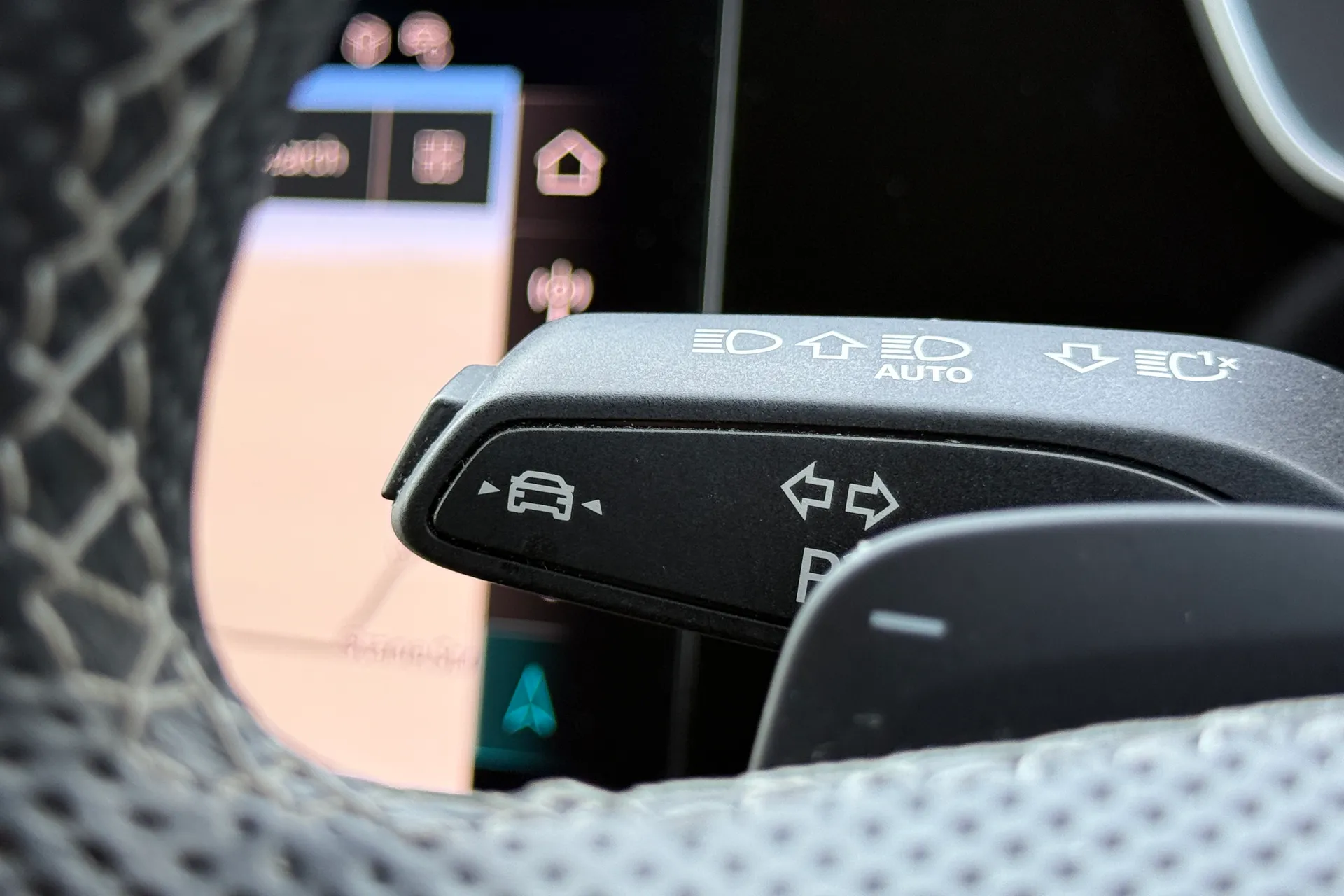 Audi Q3 thumbnail image number 20
