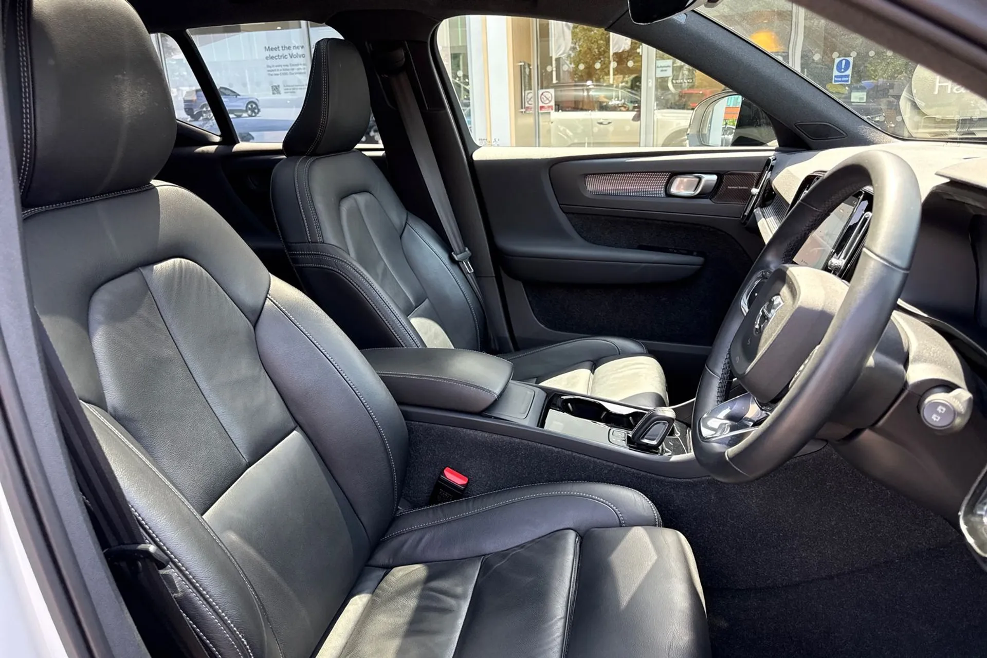 Volvo XC40 thumbnail image number 26