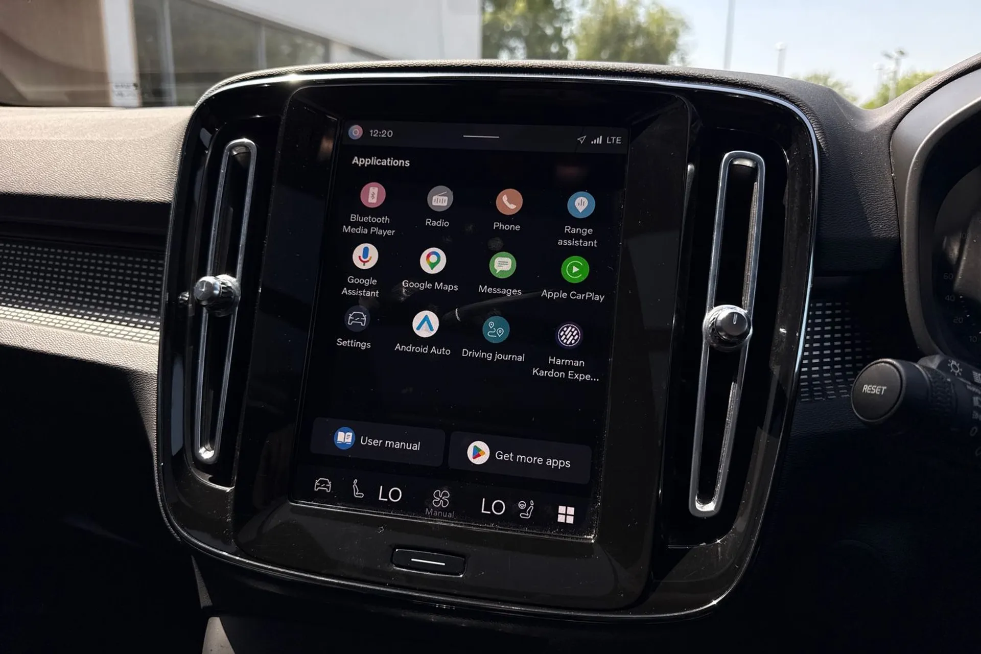 Volvo XC40 thumbnail image number 40