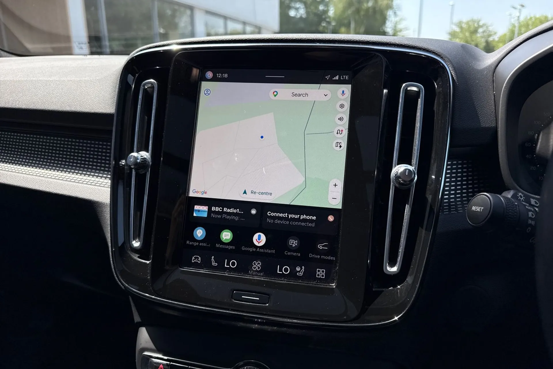 Volvo XC40 thumbnail image number 5