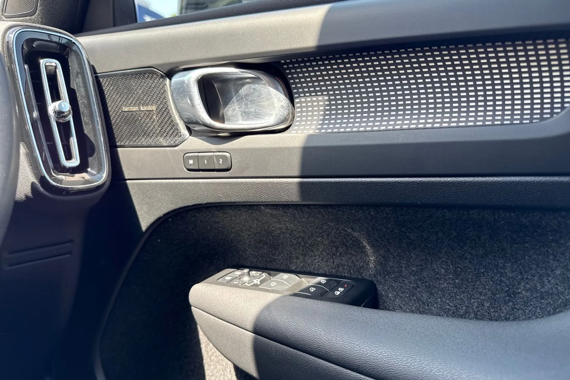 Volvo XC40 thumbnail image number 41