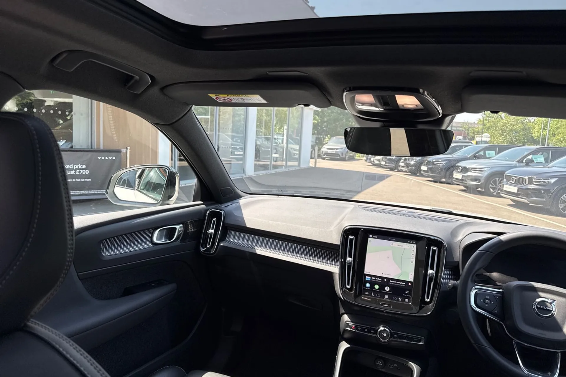 Volvo XC40 thumbnail image number 32