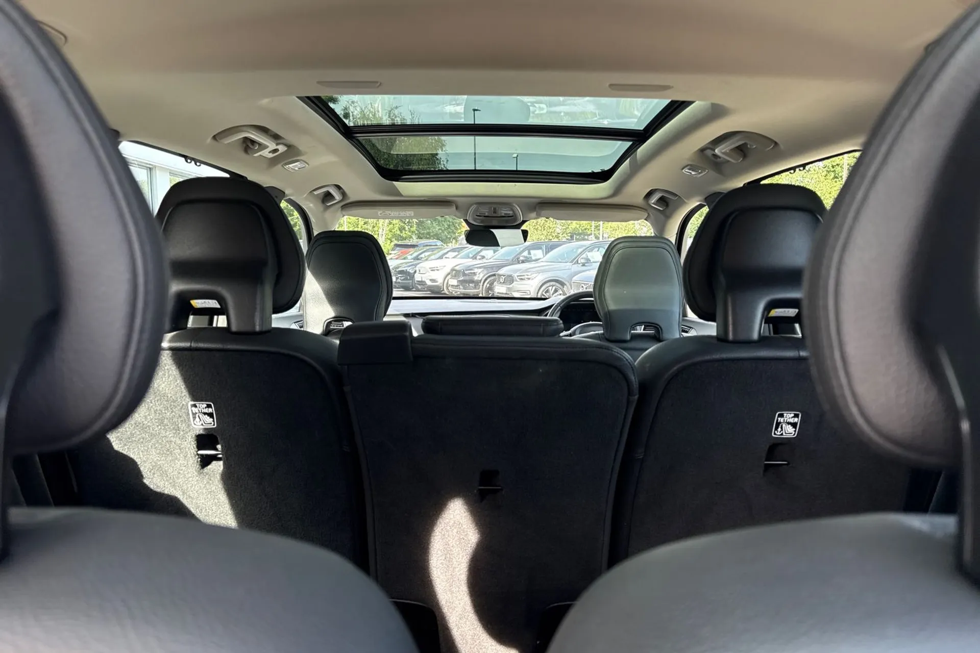 Volvo XC90 thumbnail image number 25