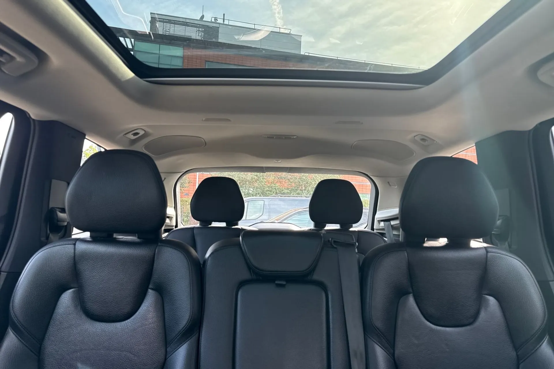 Volvo XC90 thumbnail image number 9