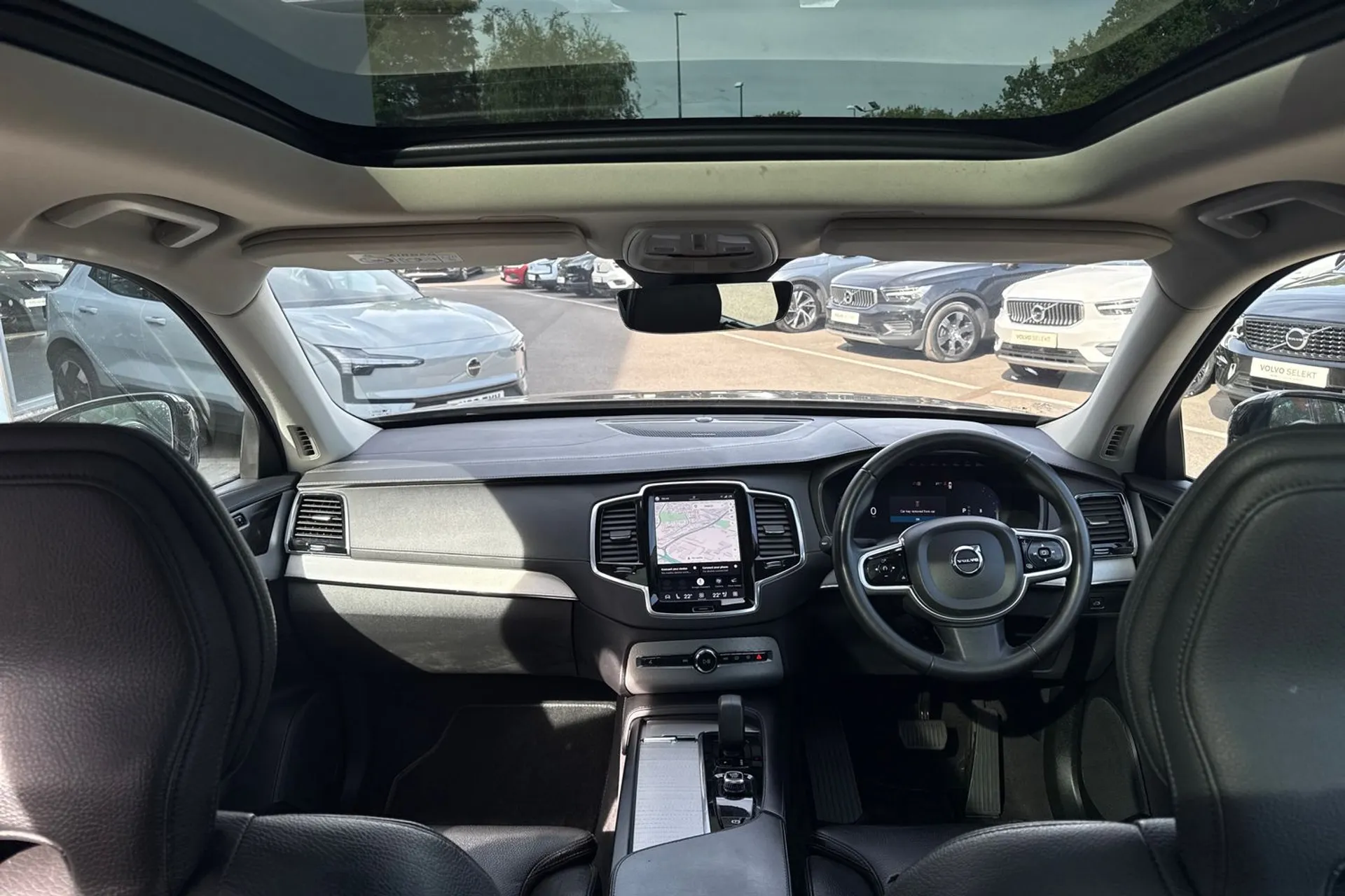 Volvo XC90 thumbnail image number 3
