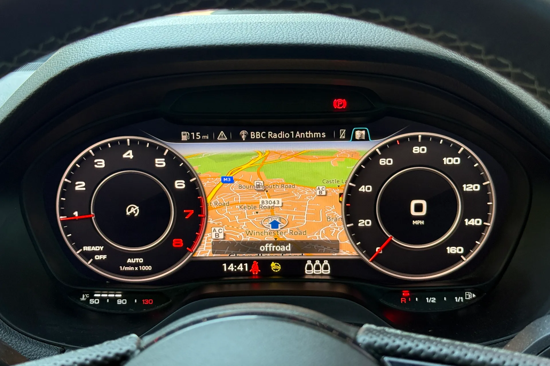 Audi Q2 thumbnail image number 14