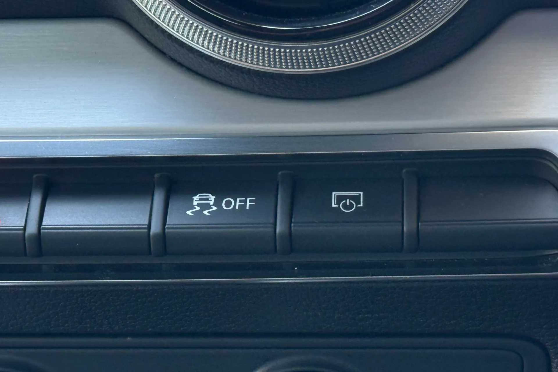 Audi Q2 thumbnail image number 28