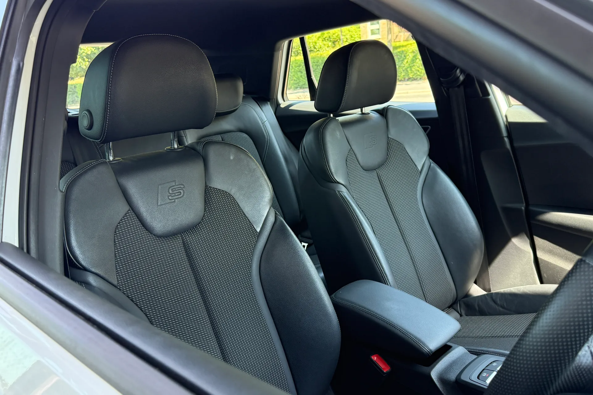 Audi Q2 thumbnail image number 43