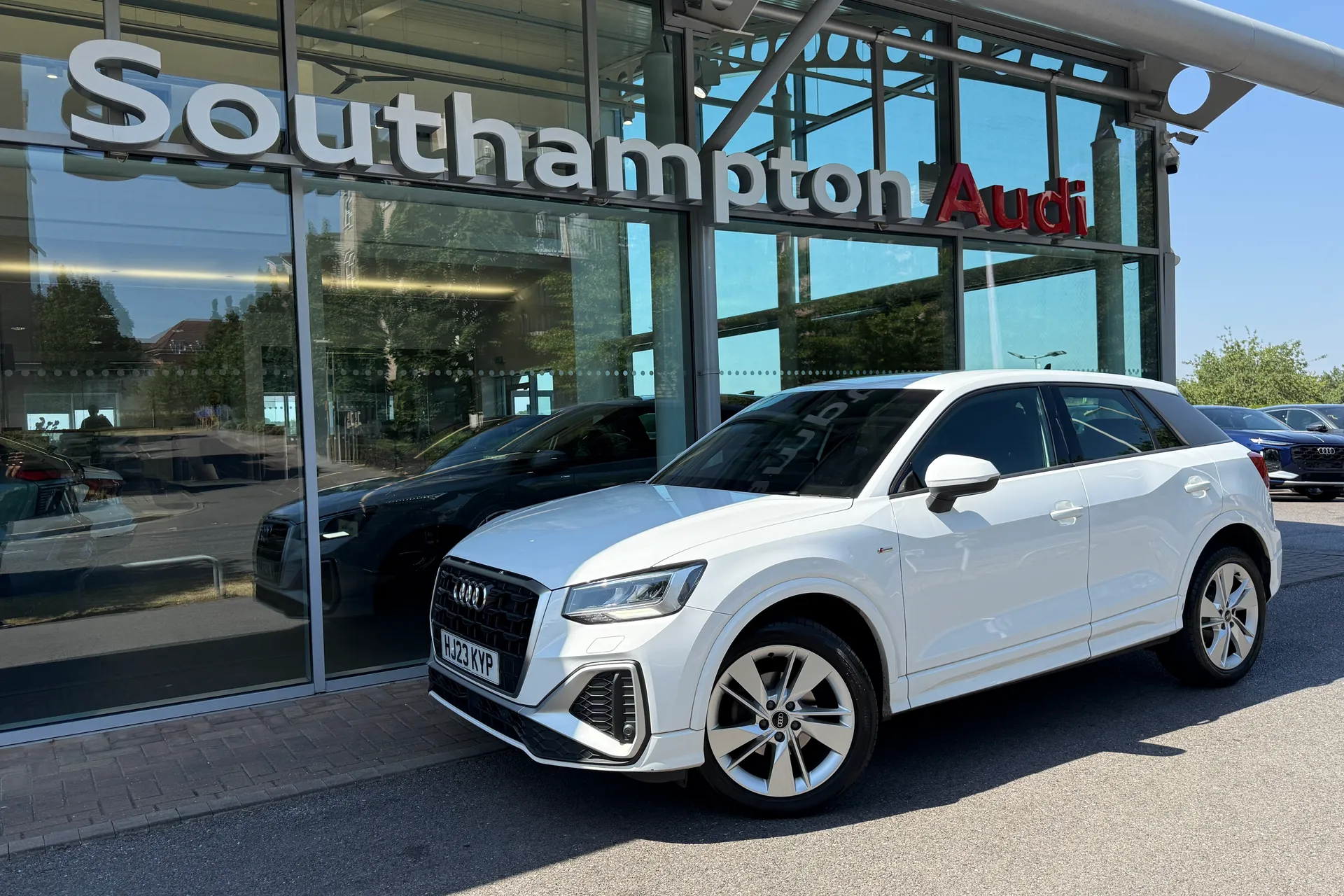 Audi Q2 thumbnail image number 65