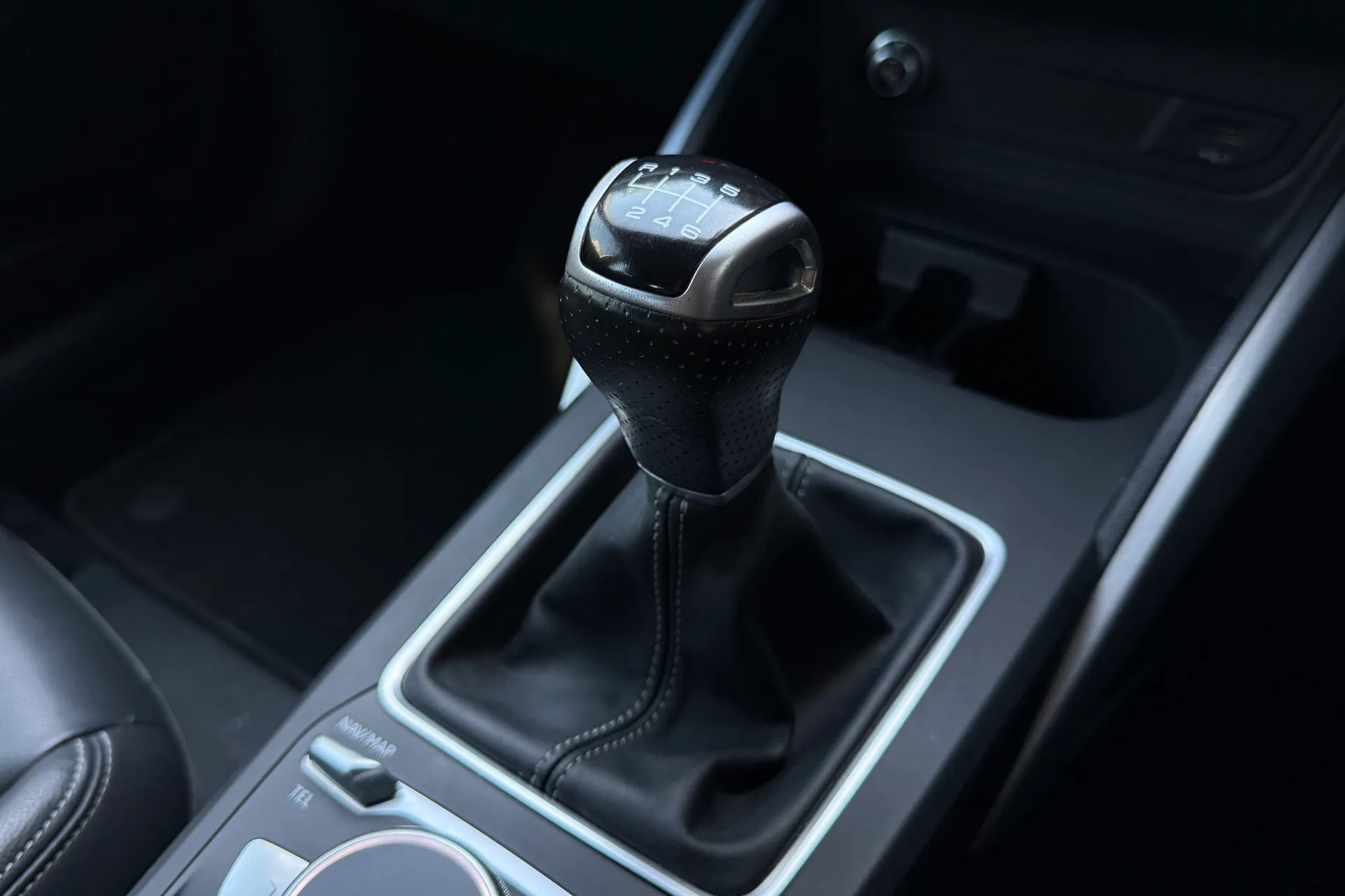 Audi Q2 thumbnail image number 31