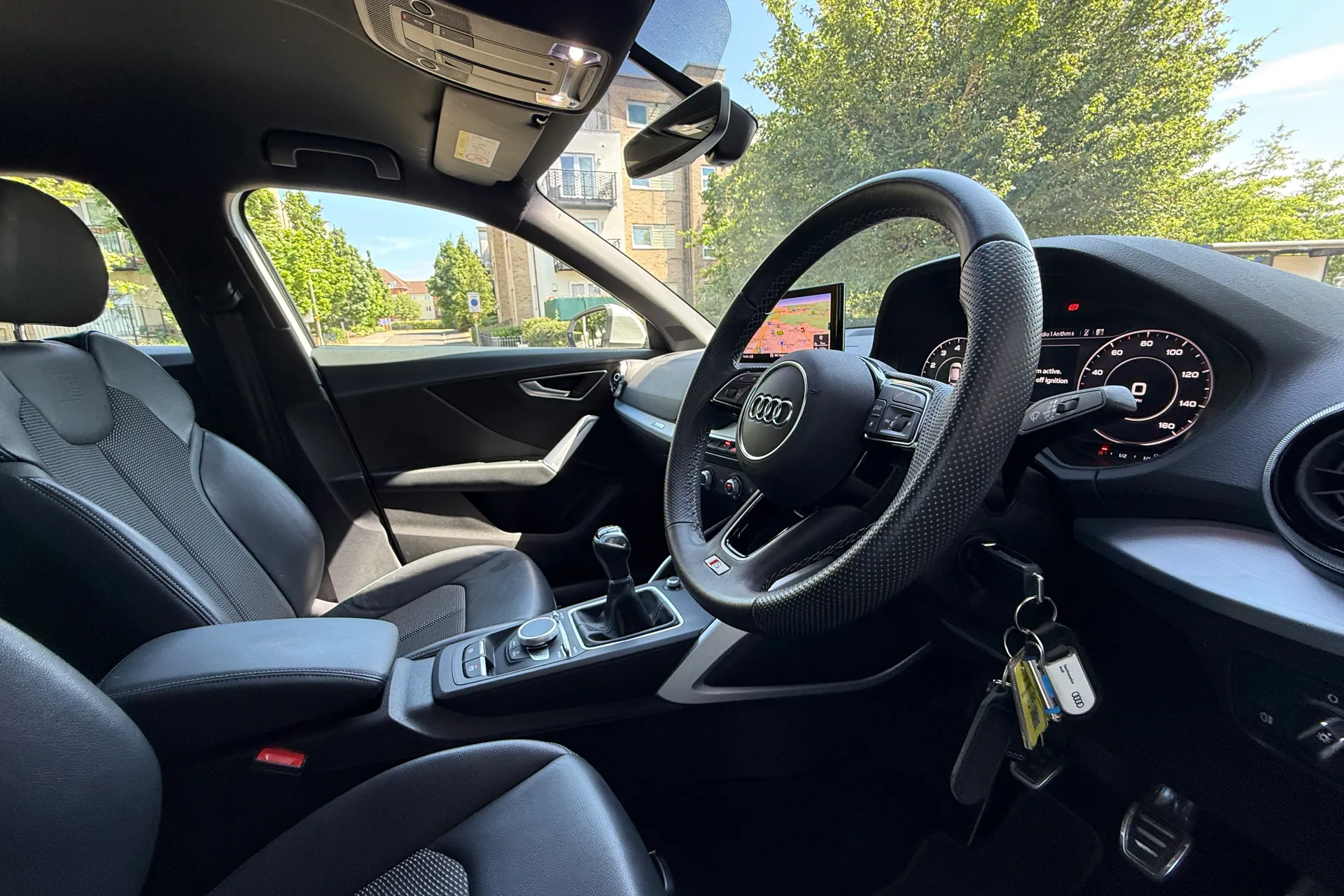 Audi Q2 thumbnail image number 11