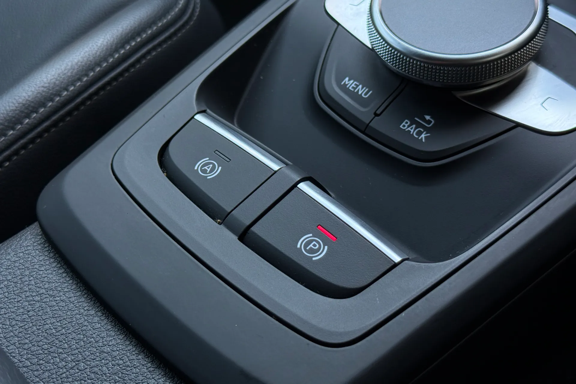 Audi Q2 thumbnail image number 33