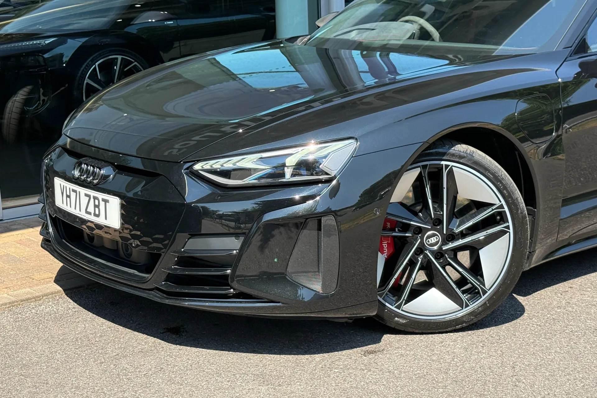 Audi RS e-tron GT thumbnail image number 60