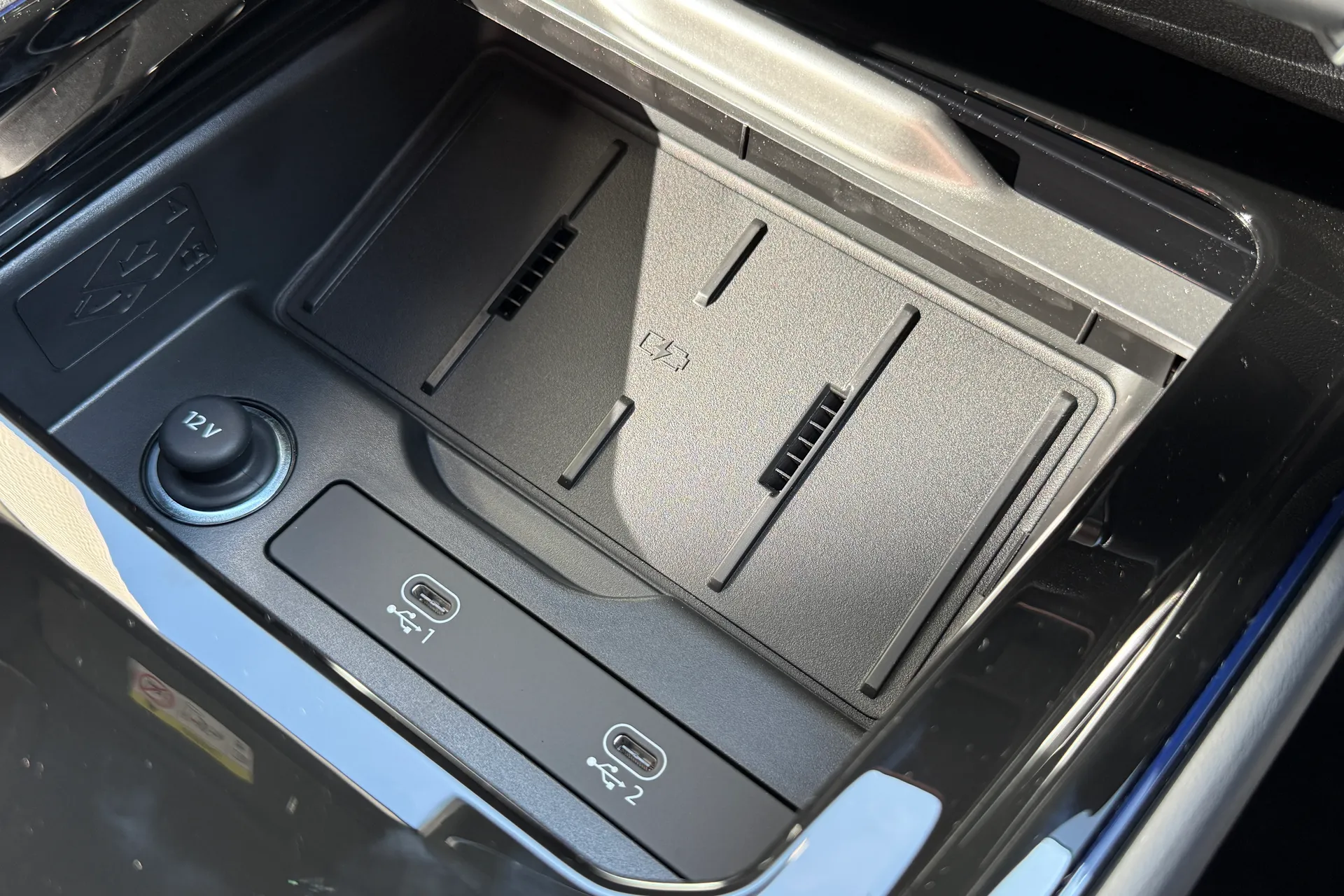 Audi Q3 thumbnail image number 17