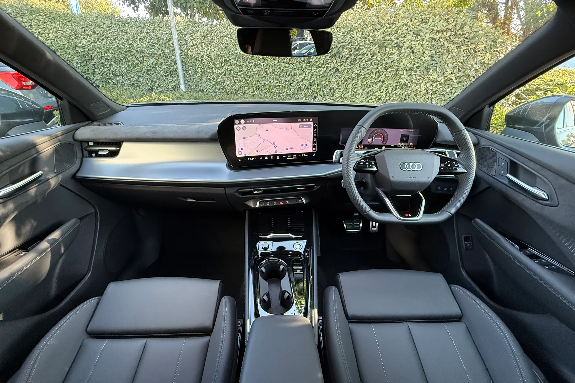 Audi Q3 thumbnail image number 5
