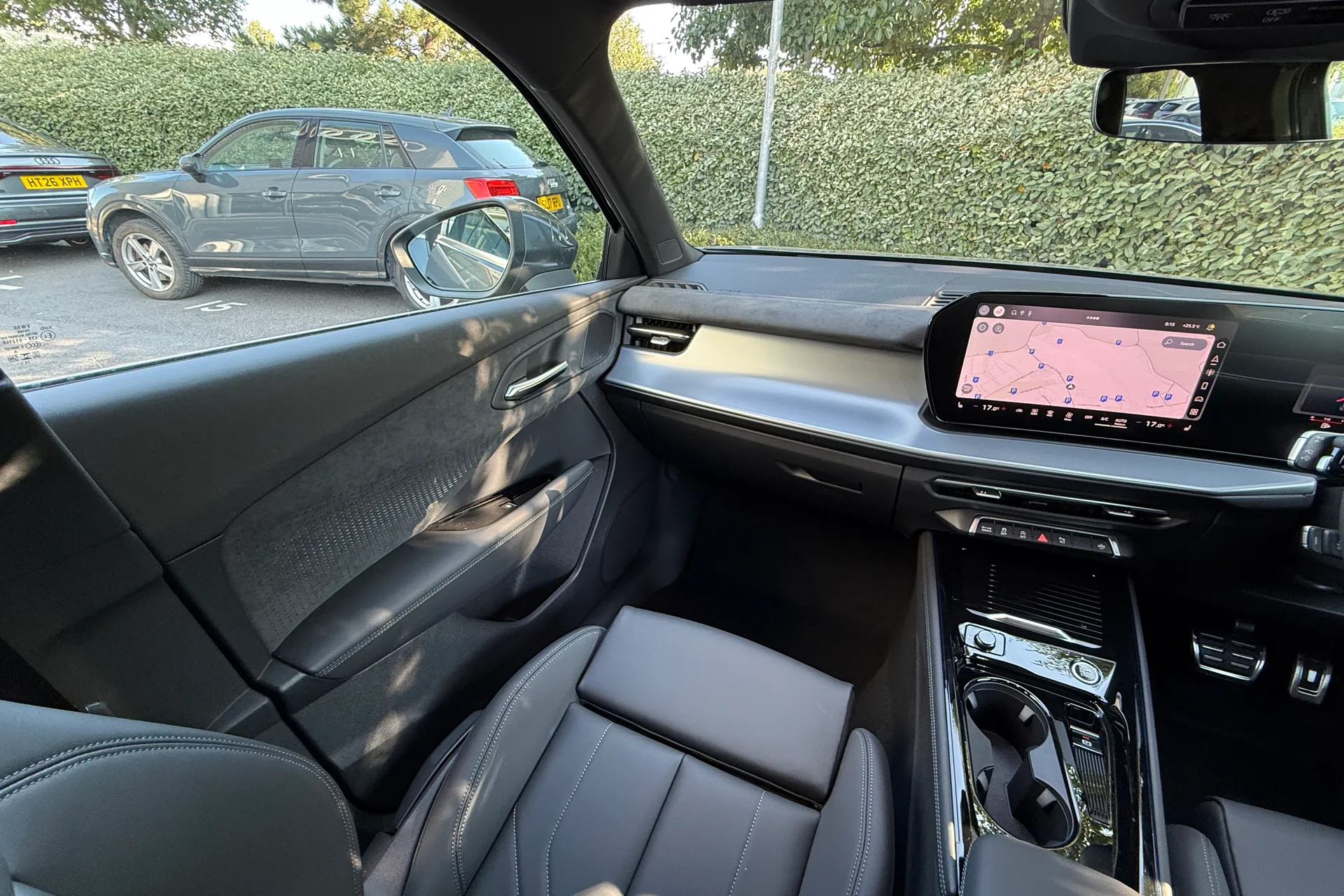 Audi Q3 thumbnail image number 51