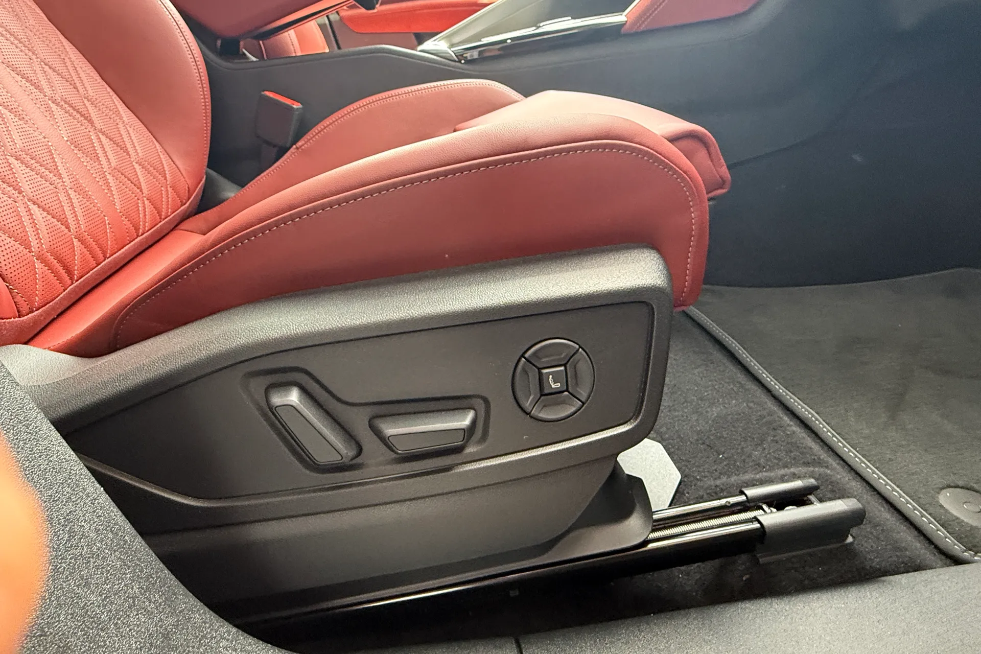 Audi Q5 thumbnail image number 27