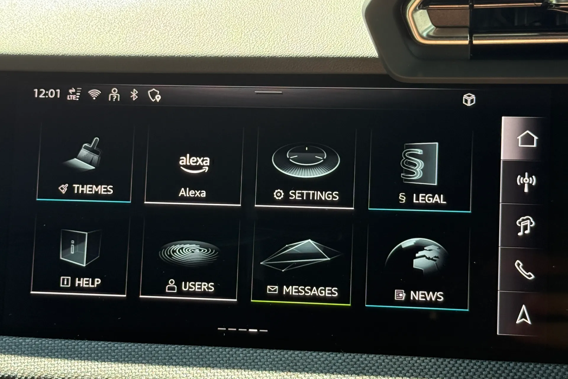 Audi A3 thumbnail image number 26