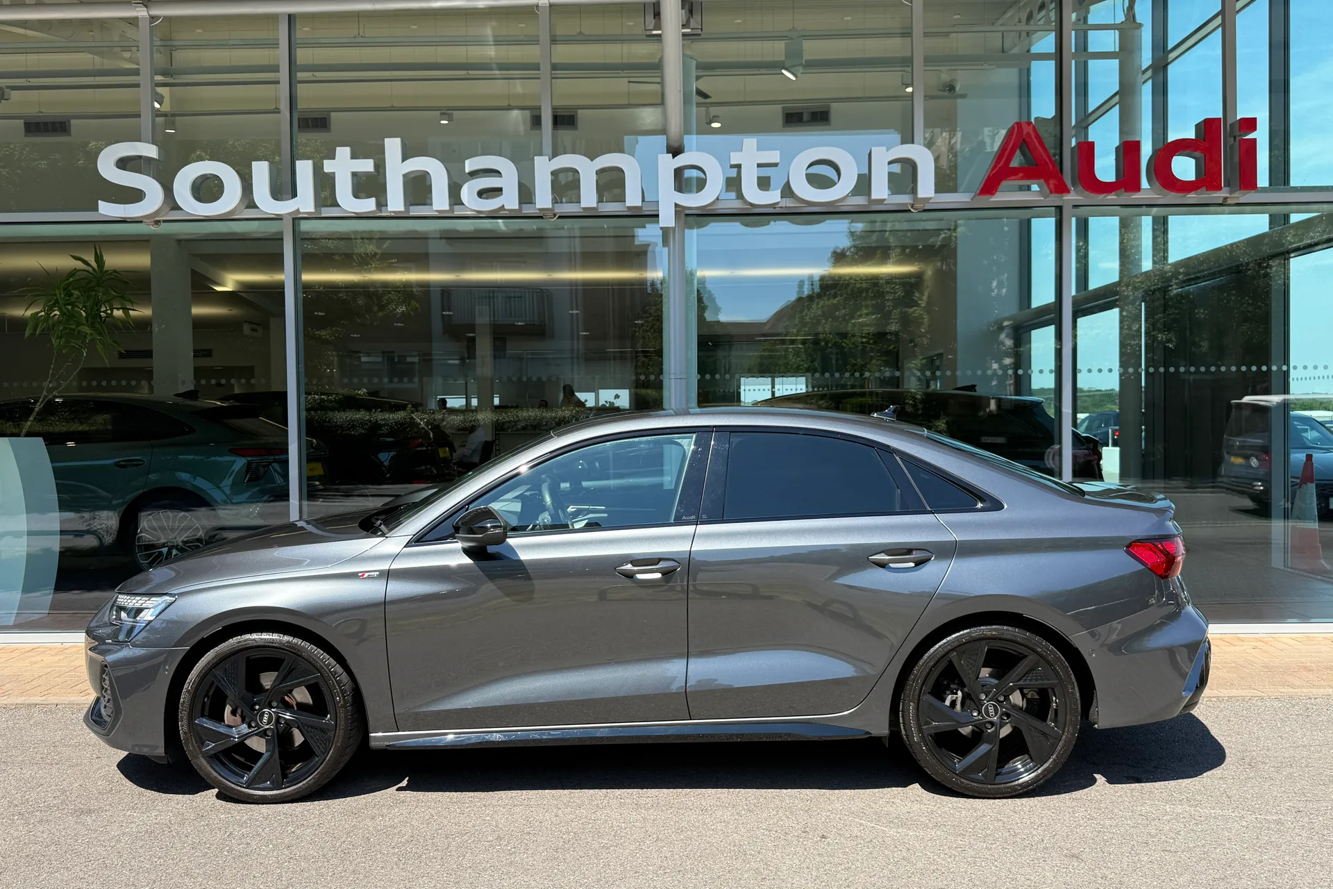 Audi A3 thumbnail image number 46