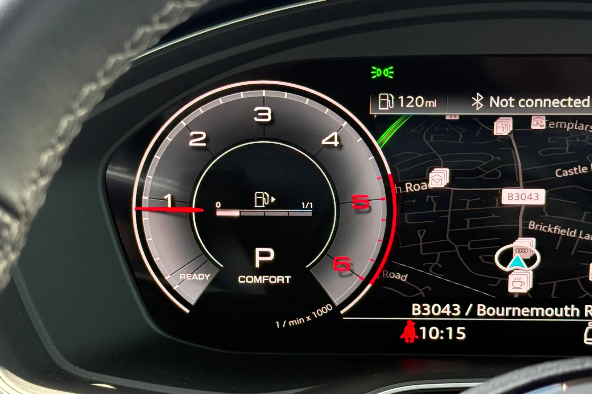 Audi A4 thumbnail image number 15