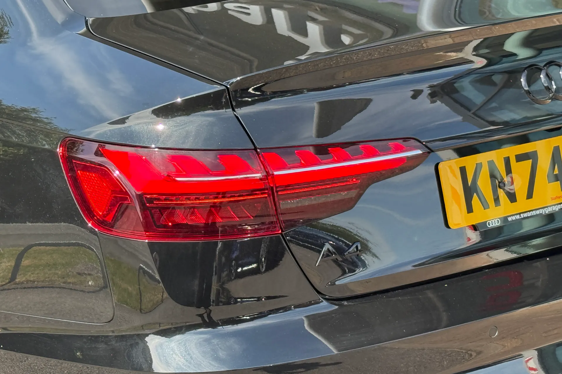 Audi A4 thumbnail image number 47