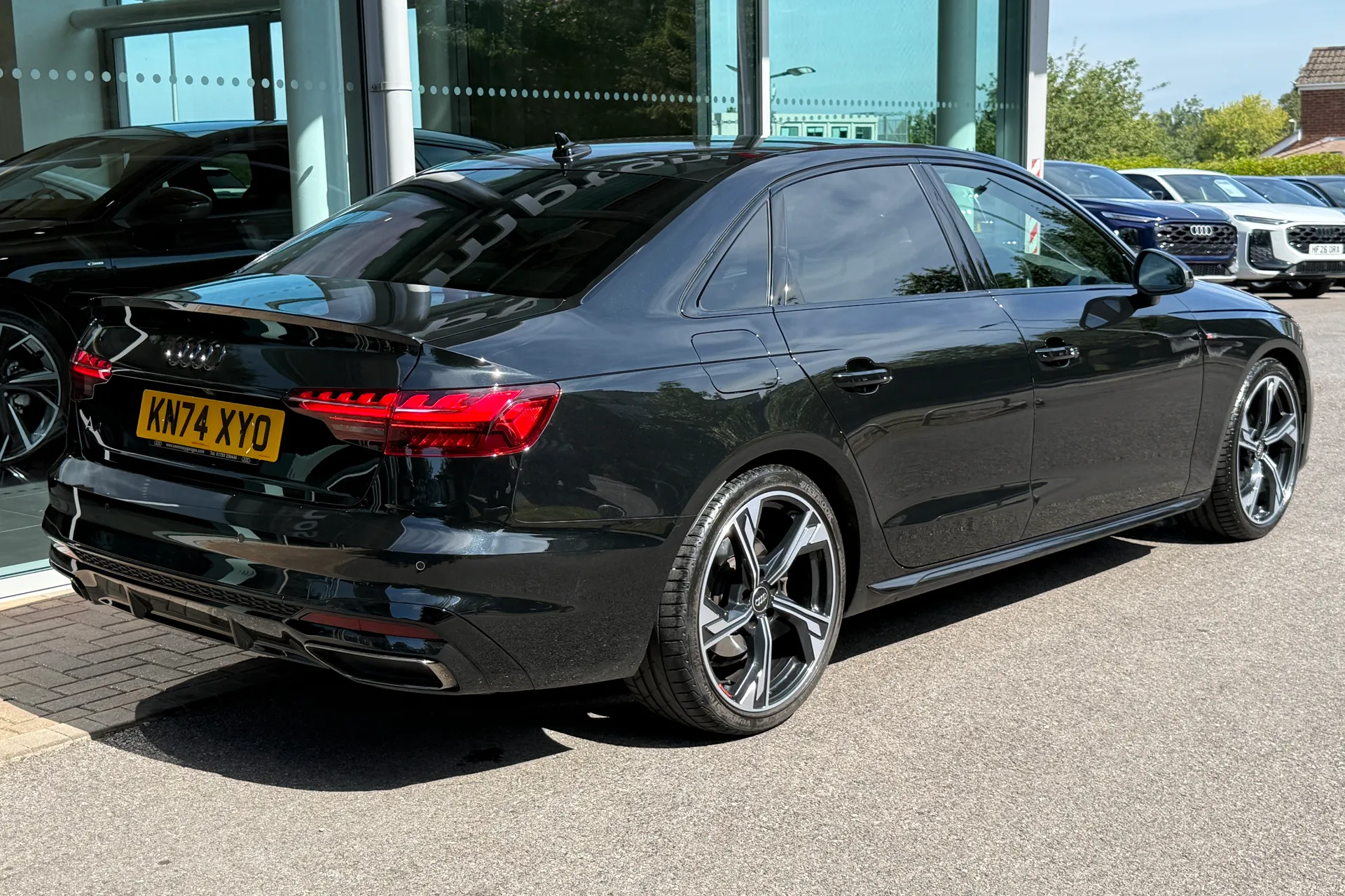 Audi A4 thumbnail image number 57