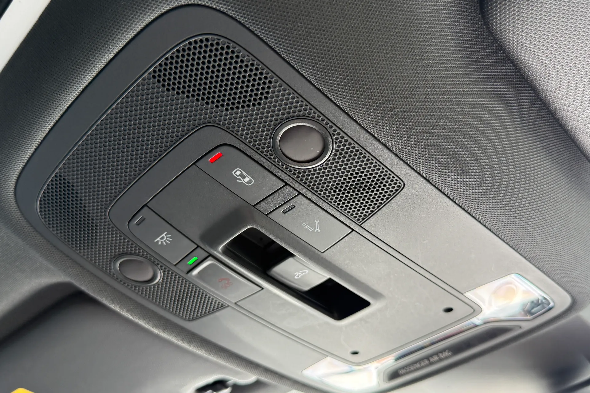 Audi A3 thumbnail image number 32