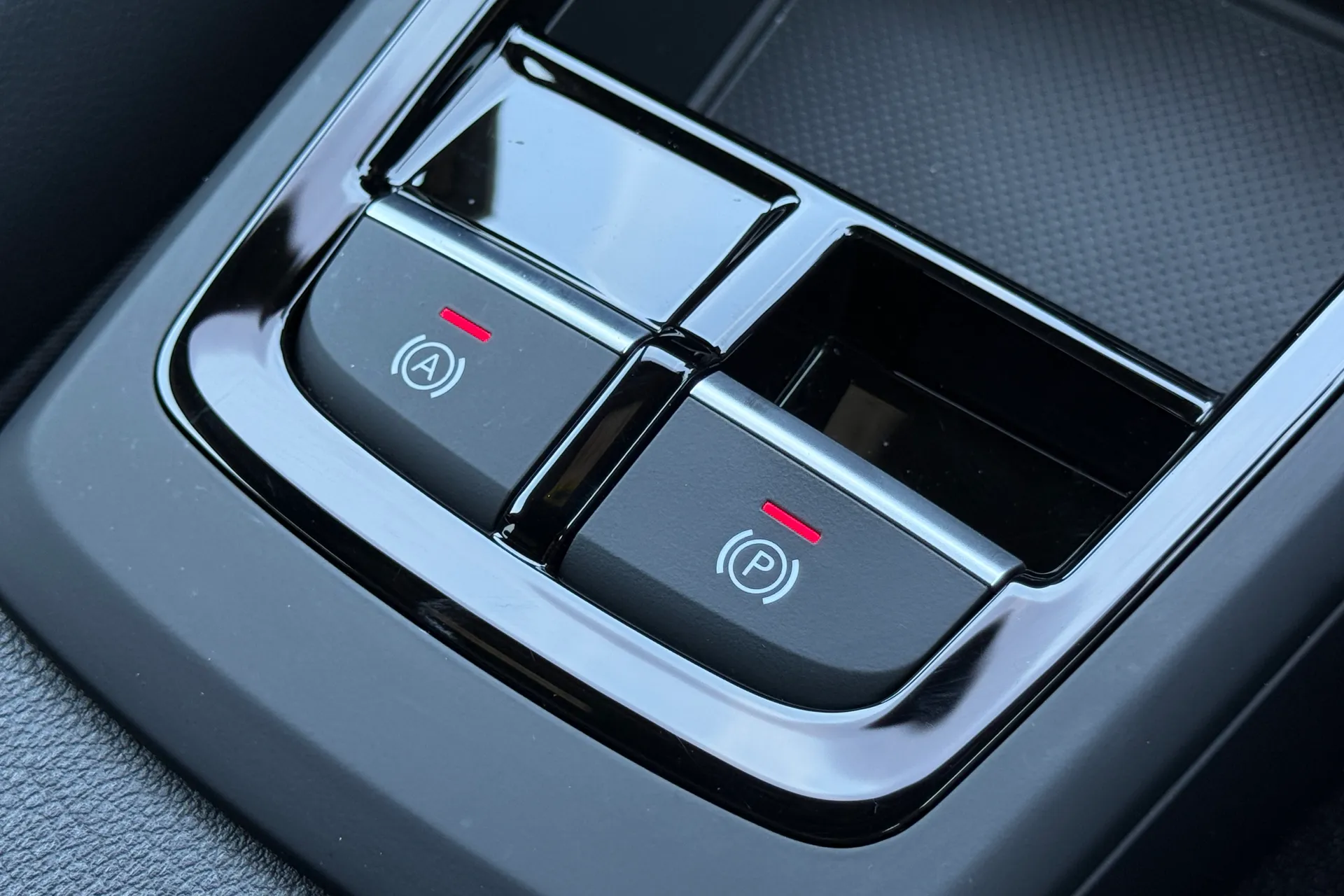 Audi Q2 thumbnail image number 37