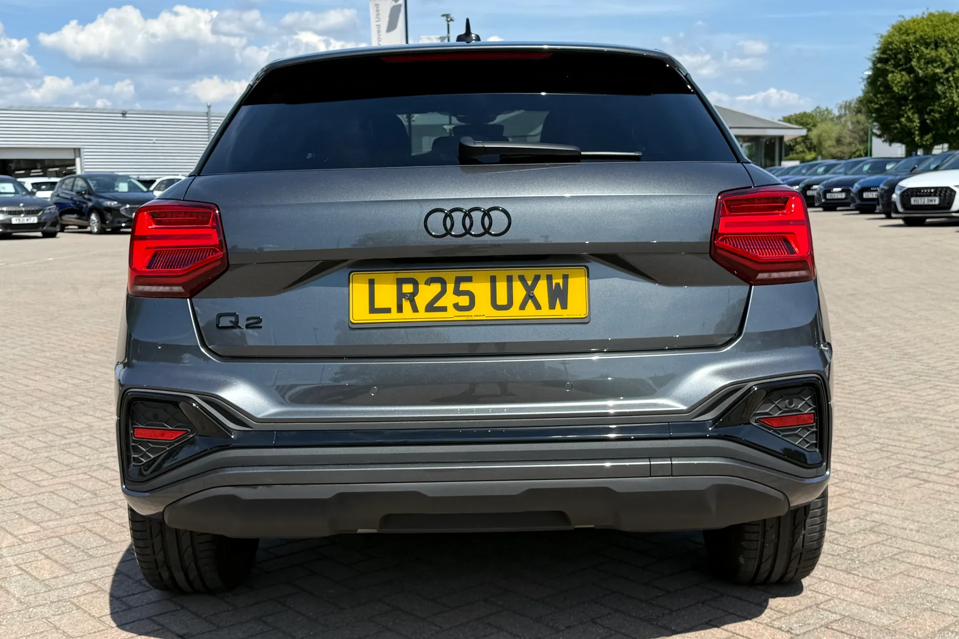 Audi Q2 thumbnail image number 29