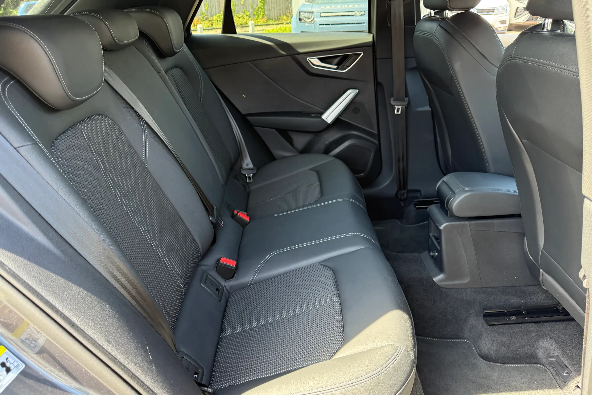 Audi Q2 thumbnail image number 41