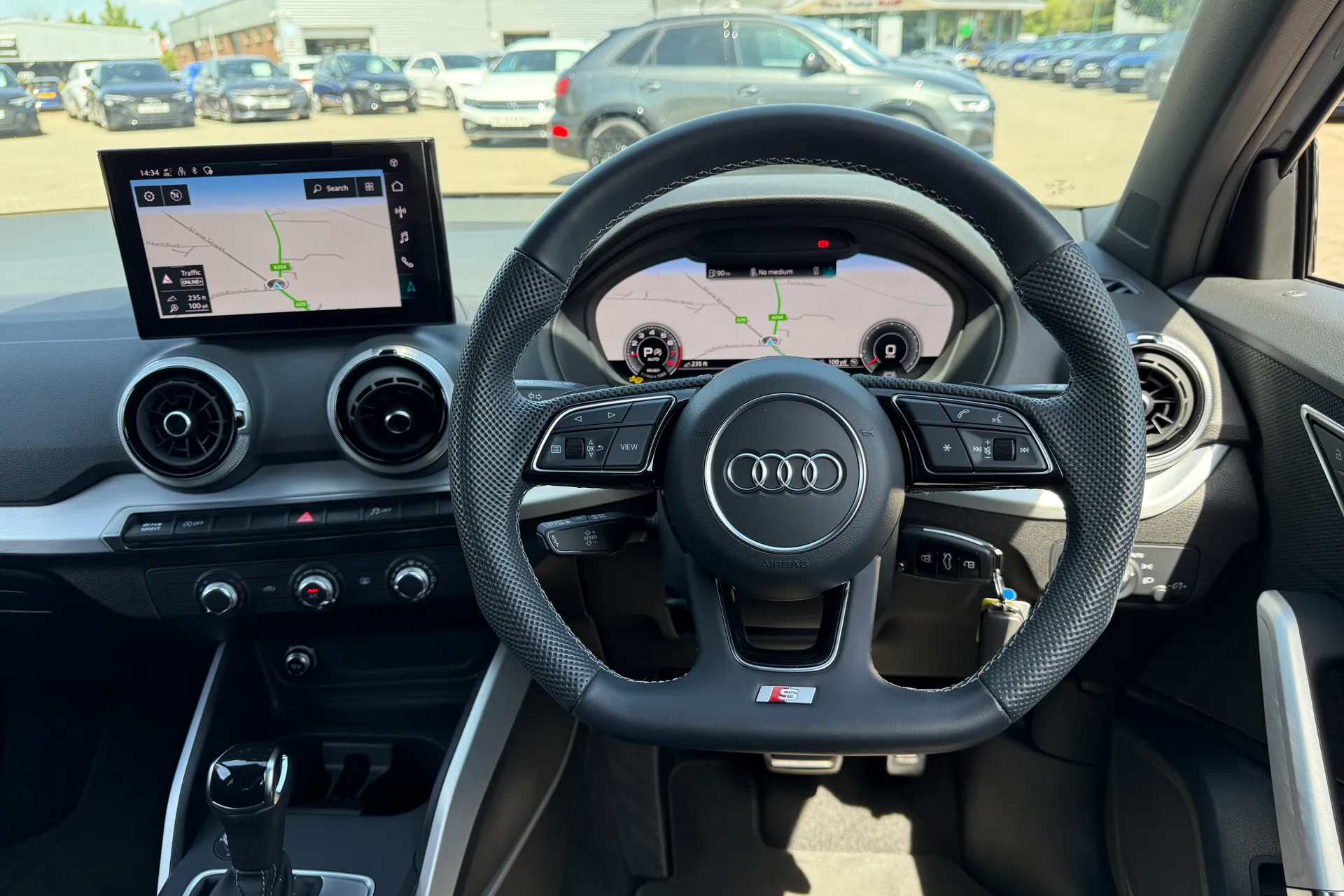 Audi Q2 thumbnail image number 5