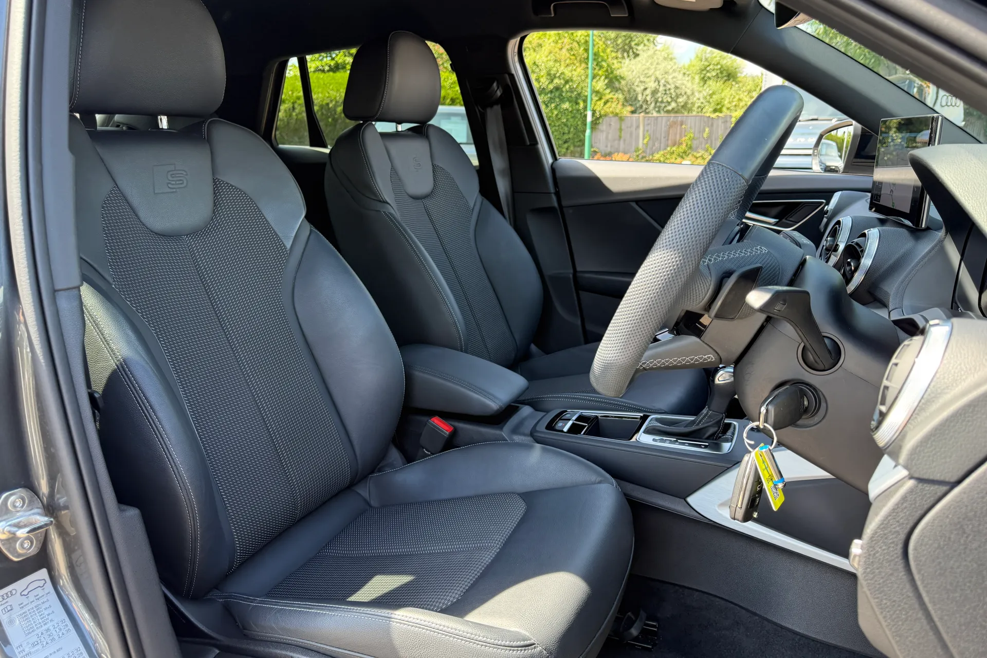 Audi Q2 thumbnail image number 23