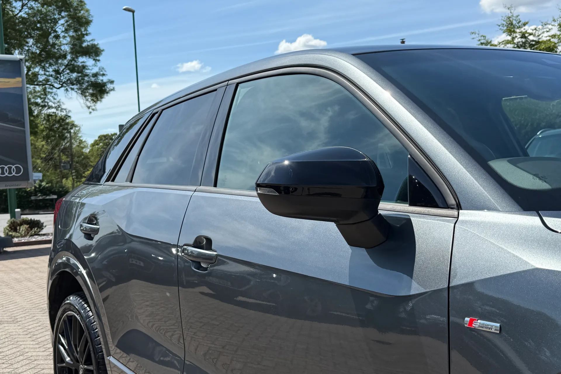 Audi Q2 thumbnail image number 43